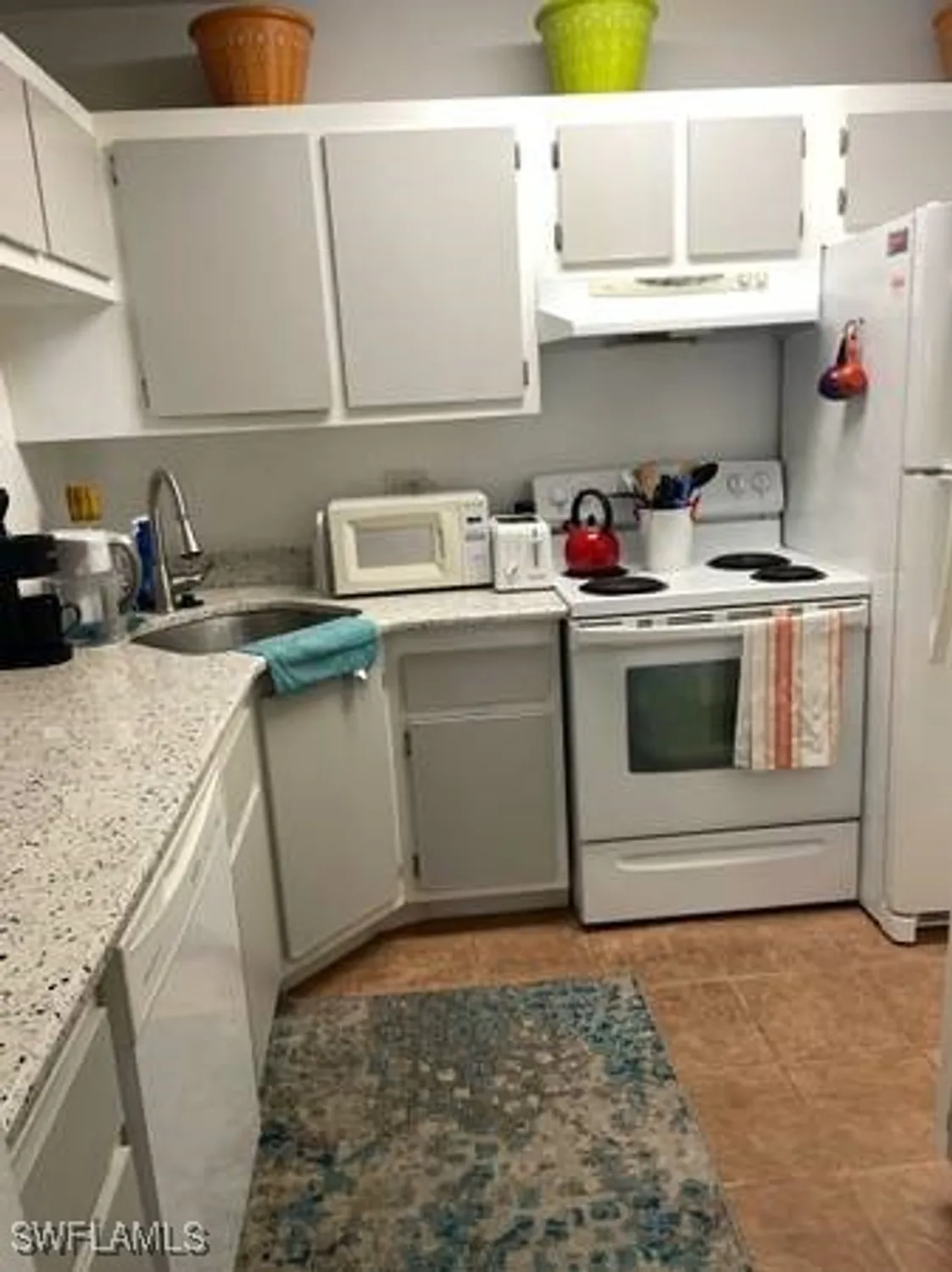 Property Slideshow image 30 of 40 | 9610 green cypress ln 4, Fort Myers, FL, 33905