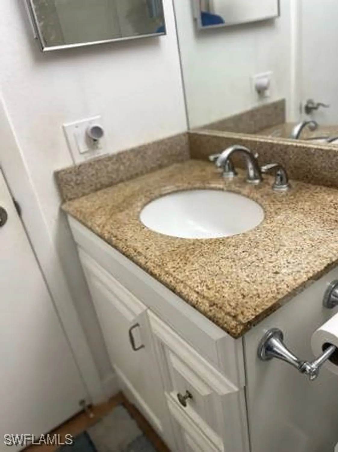 Property Slideshow image 32 of 40 | 9610 green cypress ln 4, Fort Myers, FL, 33905