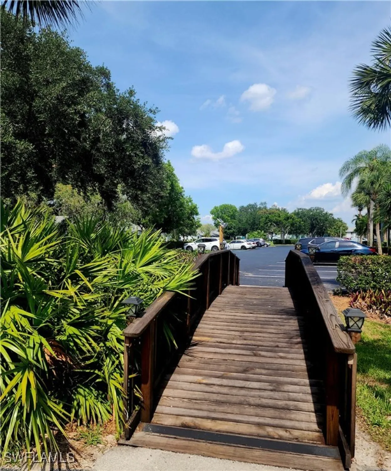 Property Slideshow image 4 of 40 | 9610 green cypress ln 4, Fort Myers, FL, 33905