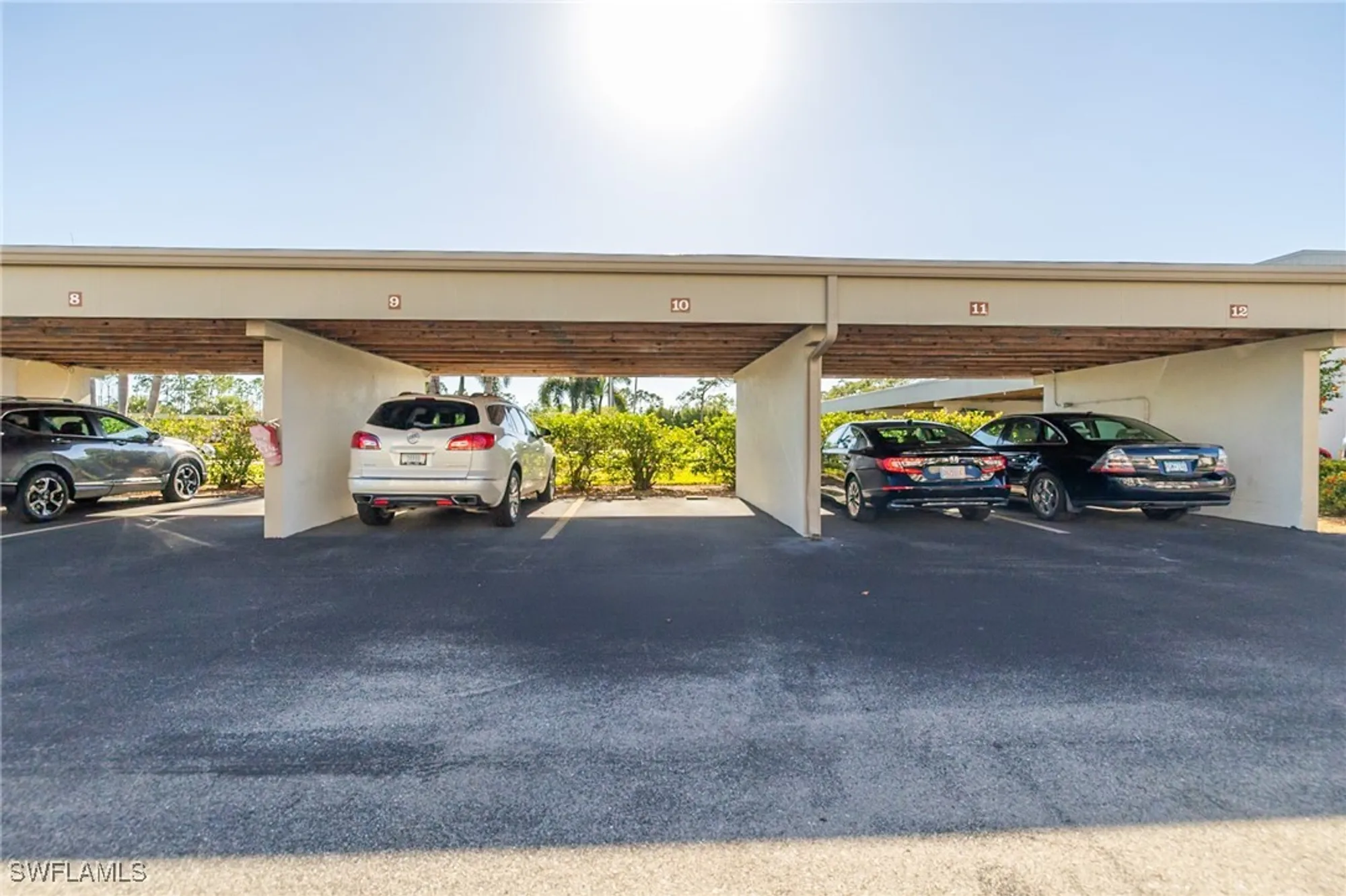 Property Slideshow image 19 of 38 | 6102 augusta dr 103, Fort Myers, FL, 33907