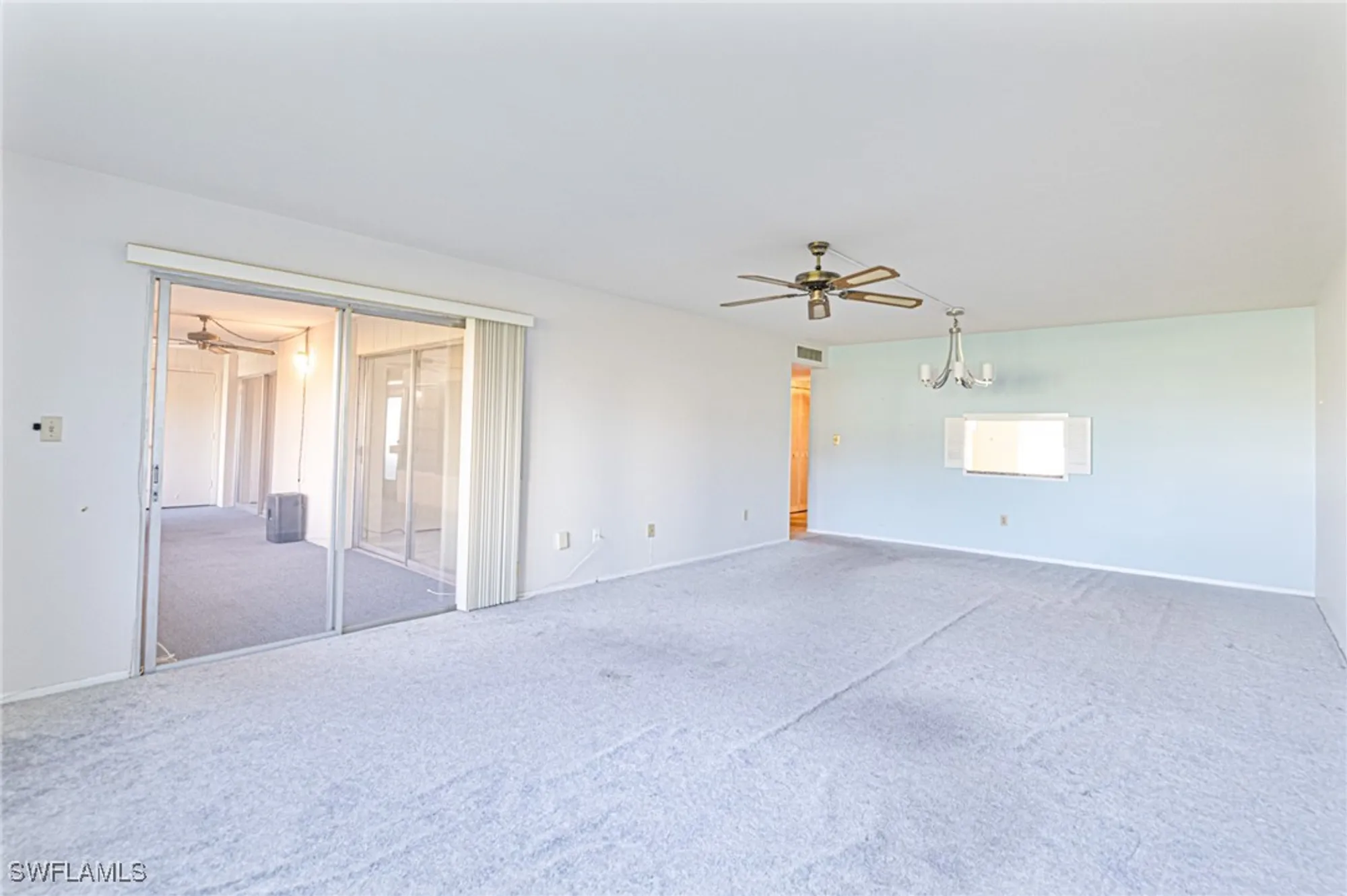 Property Slideshow image 7 of 38 | 6102 augusta dr 103, Fort Myers, FL, 33907
