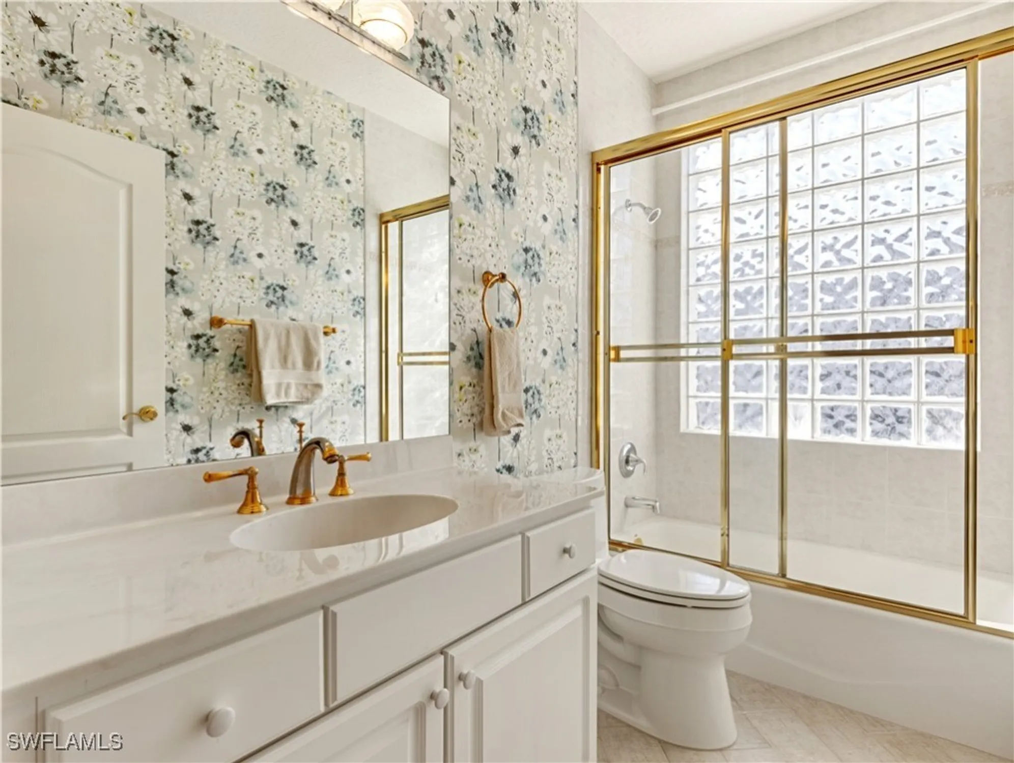 Property Slideshow image 33 of 44 | 14330 harbour landings dr 19b, Fort Myers, FL, 33908