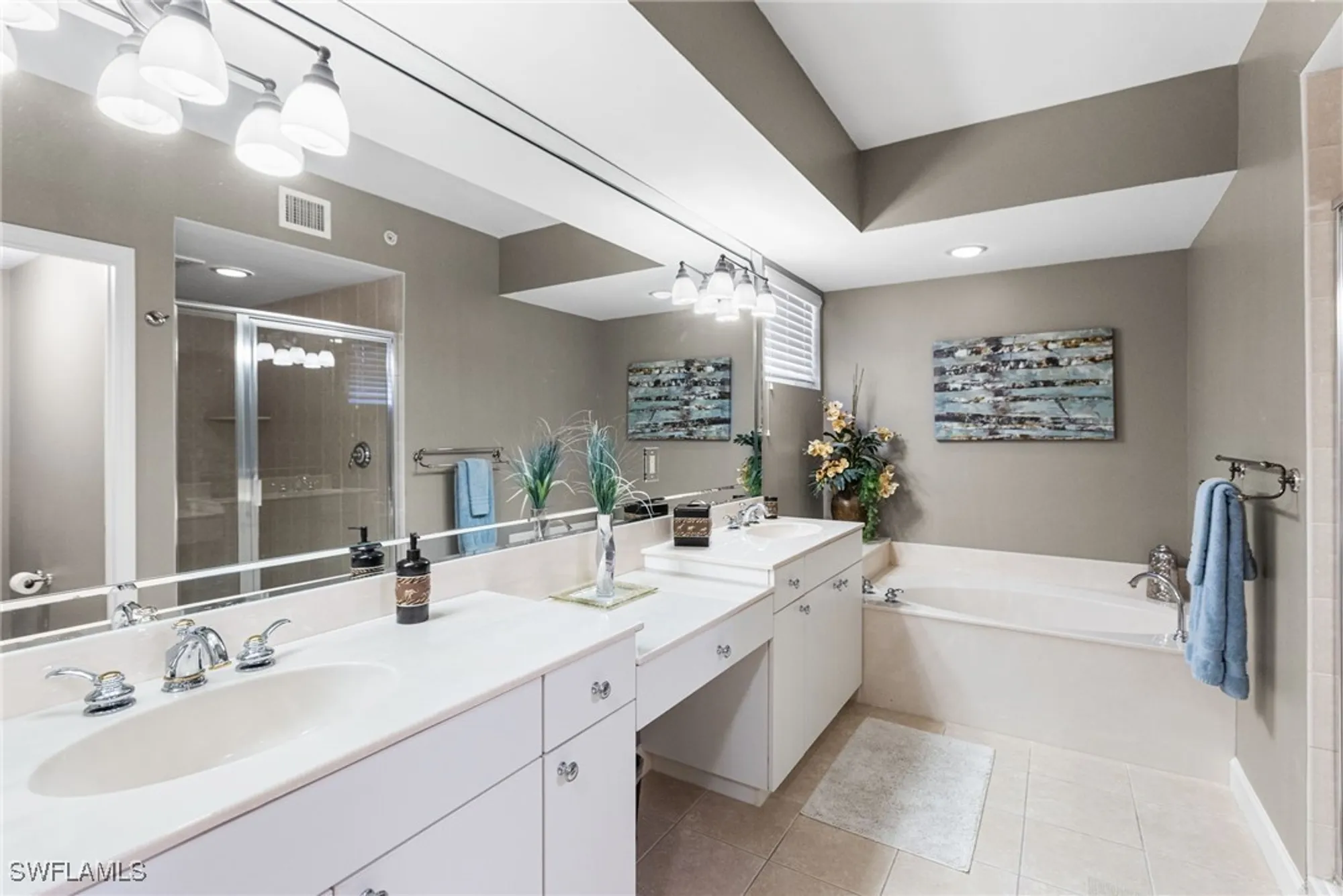 Property Slideshow image 27 of 50 | 14250 royal harbour ct unit 318, Fort Myers, FL, 33908
