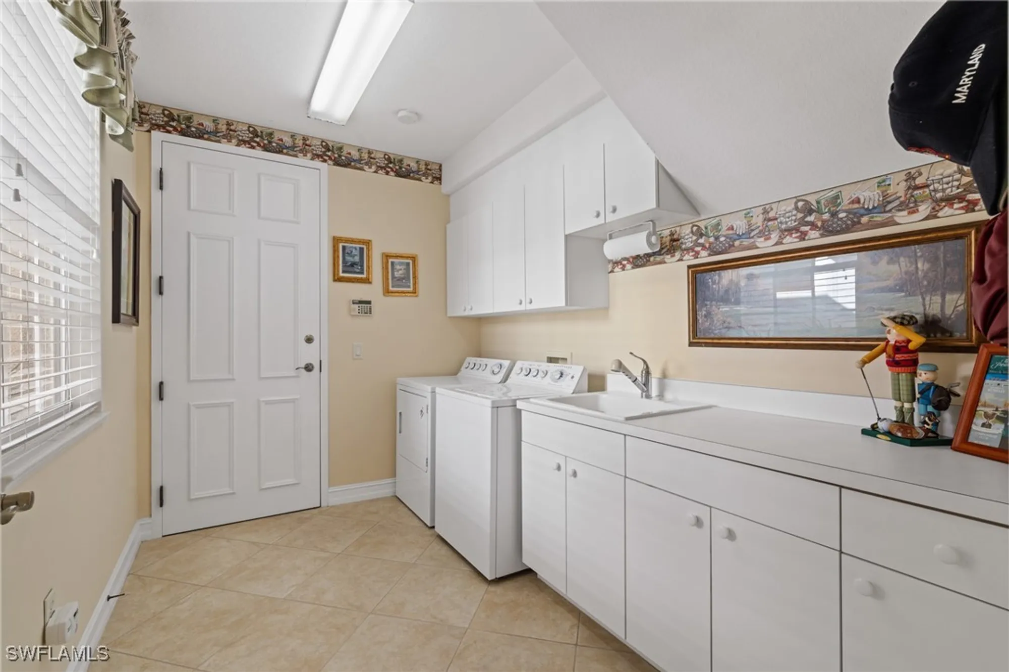 Property Slideshow image 25 of 50 | 11269 bienvenida ct 16a, Fort Myers, FL, 33908