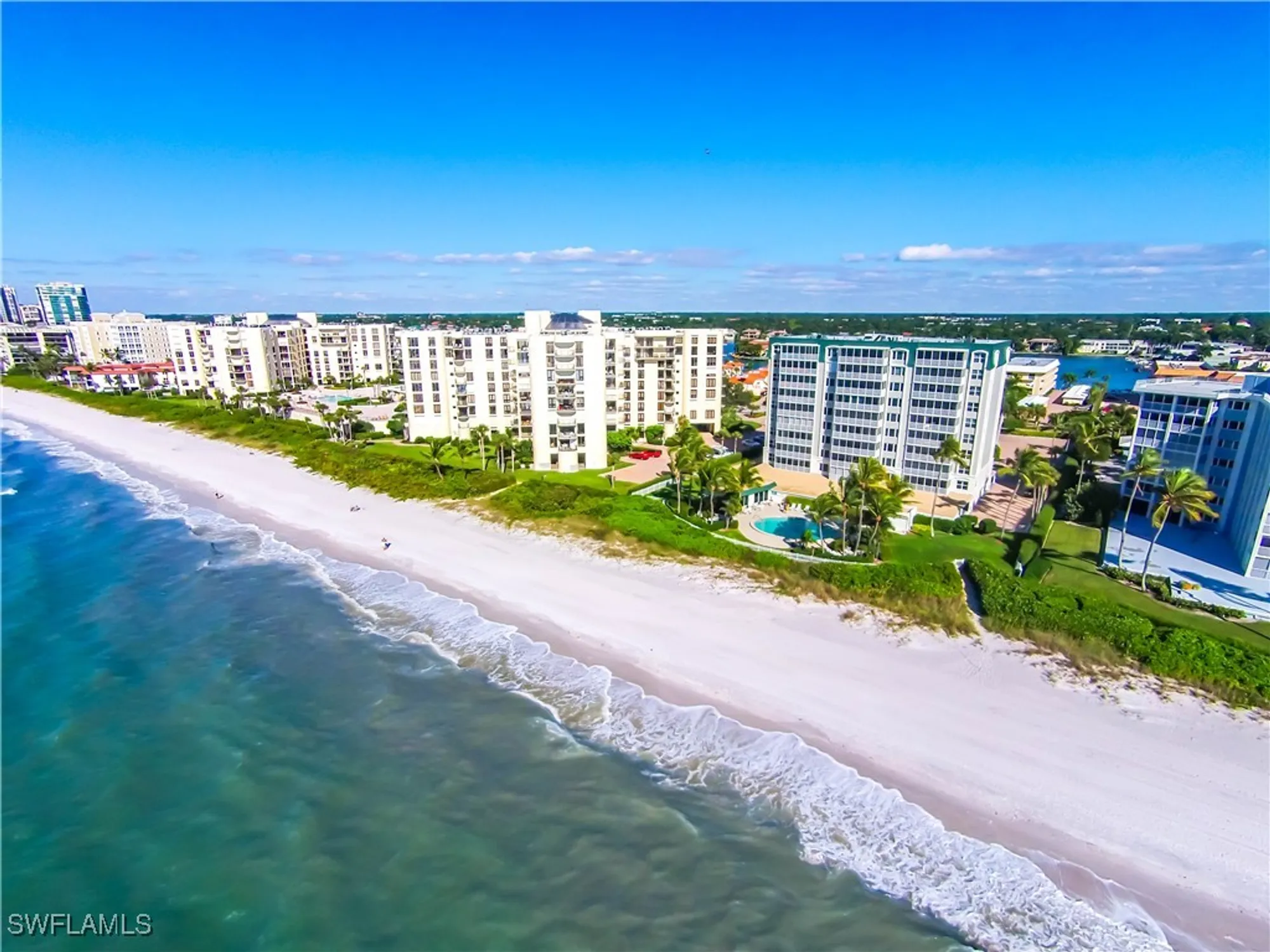 Property Slideshow image 16 of 18 | 3003 gulf shore blvd 604, Naples, FL, 34103