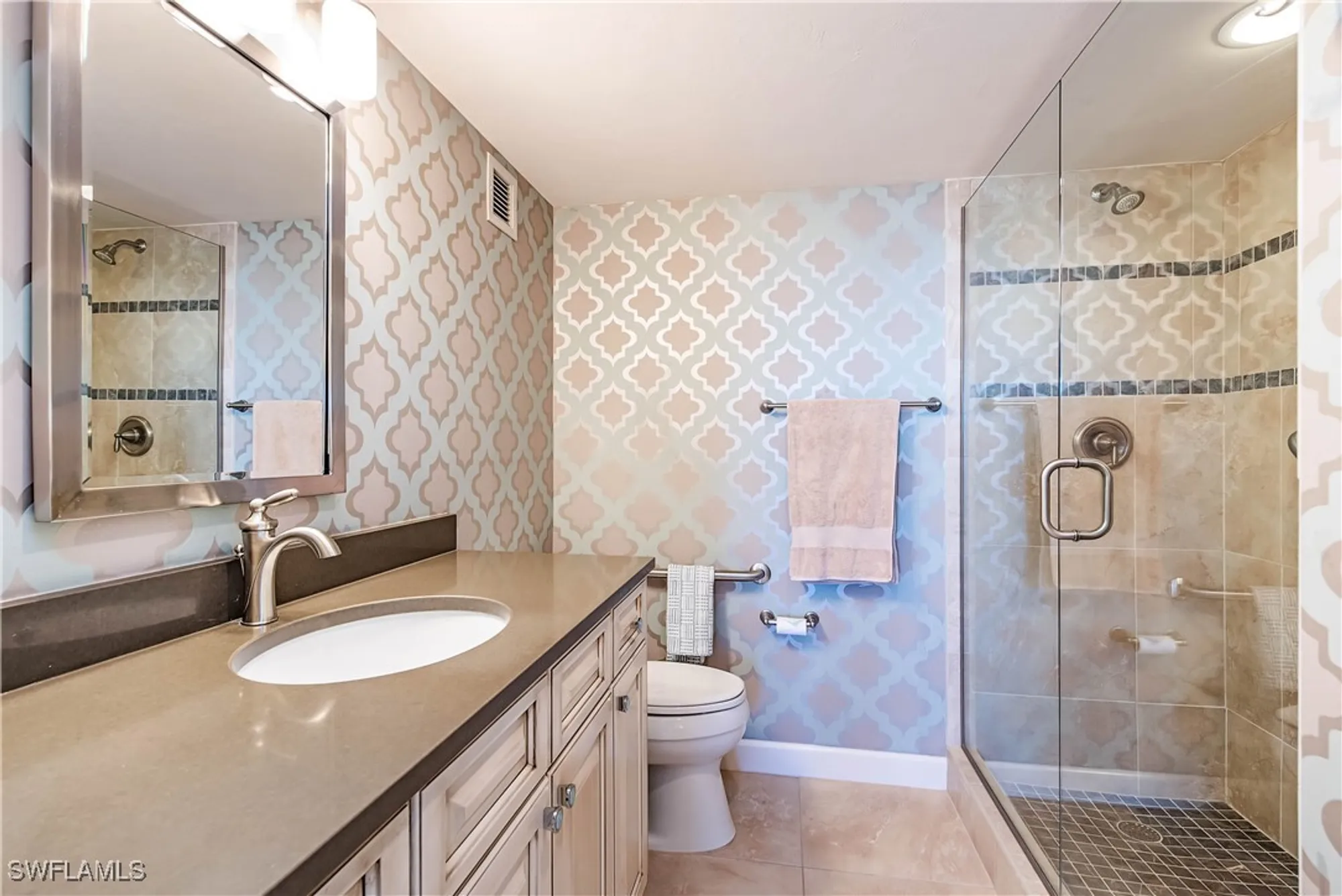 Property Slideshow image 8 of 18 | 3003 gulf shore blvd 604, Naples, FL, 34103