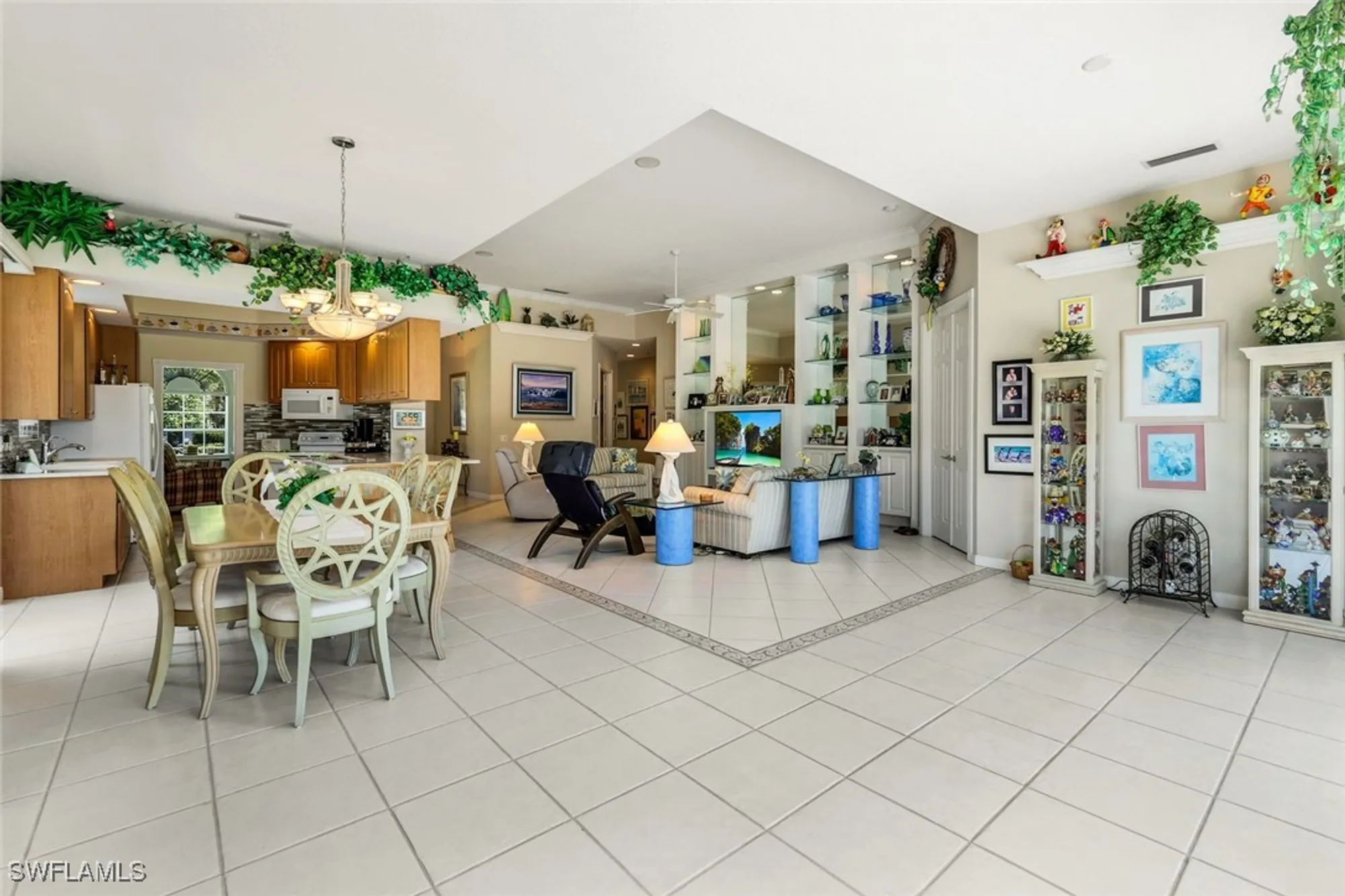 Property Slideshow image 12 of 50 | 2783 island pond ln, Naples, FL, 34119