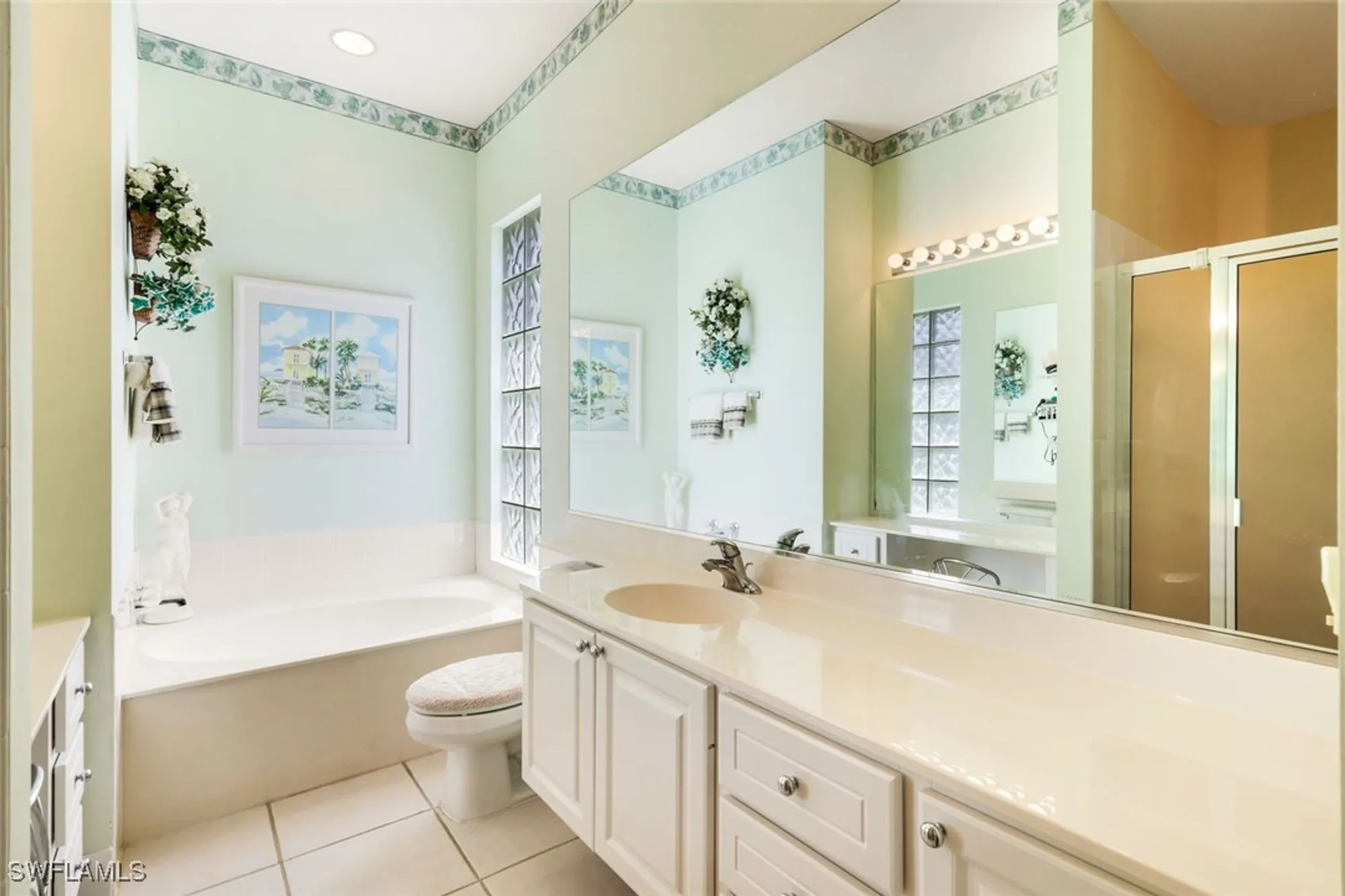 Property Slideshow image 22 of 50 | 2783 island pond ln, Naples, FL, 34119