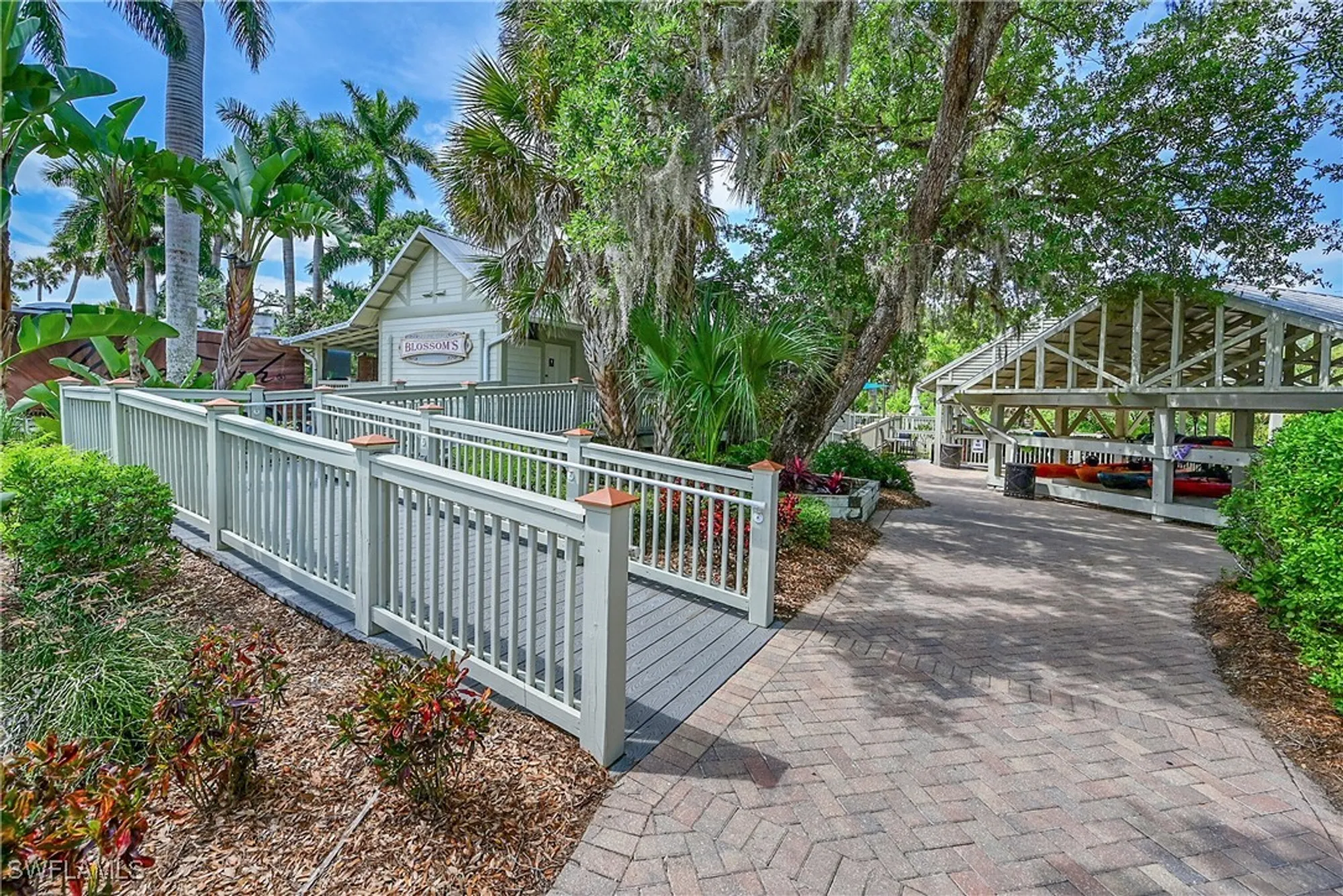 Property Slideshow image 35 of 48 | 3571 lakeview isle ct, Fort Myers, FL, 33905