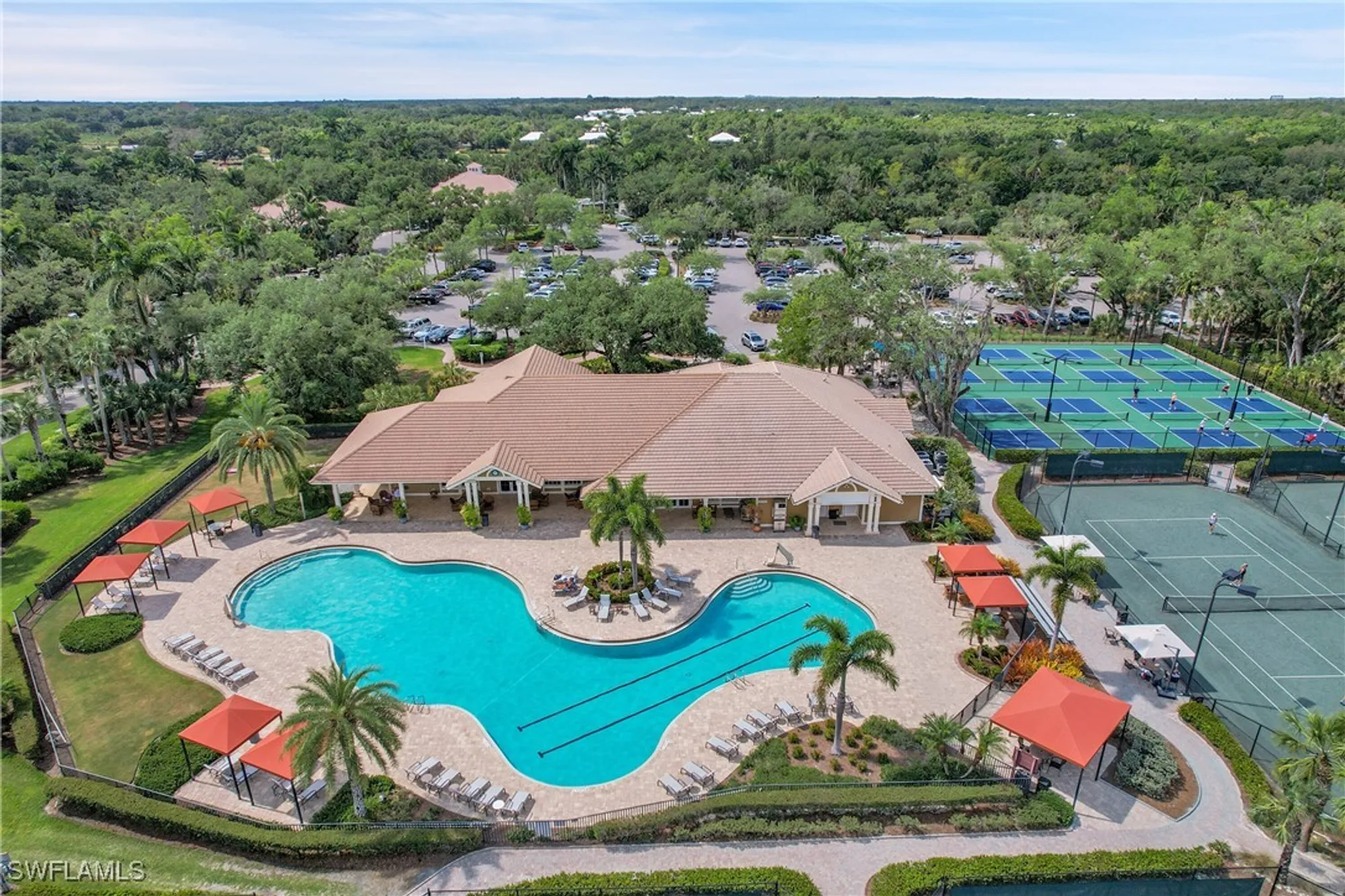 Property Slideshow image 37 of 48 | 3571 lakeview isle ct, Fort Myers, FL, 33905