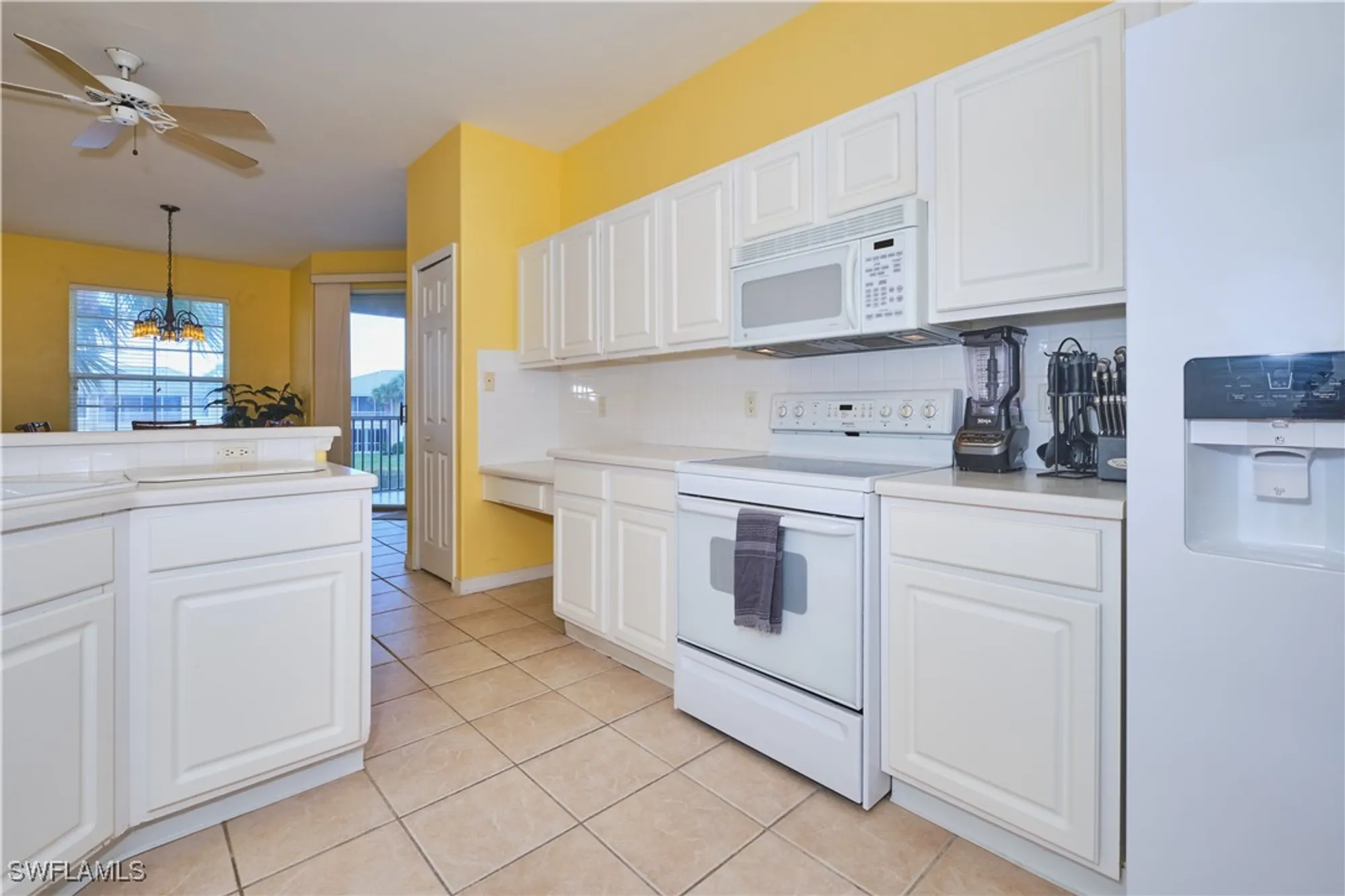 Property Slideshow image 12 of 50 | 14531 grande cay cir 3003, Fort Myers, FL, 33908