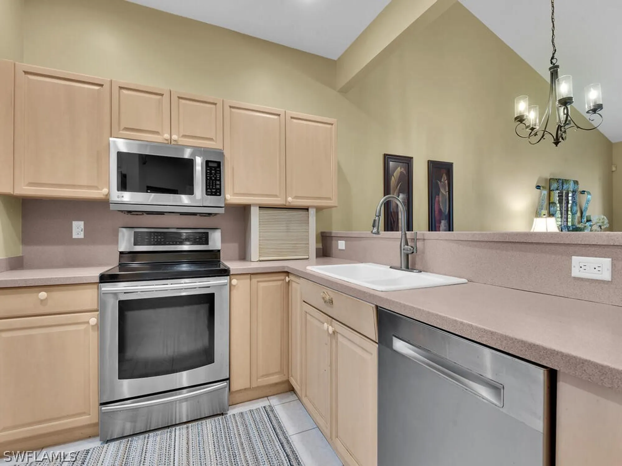 Property Slideshow image 8 of 42 | 8325 whisper trace way e203, Naples, FL, 34114