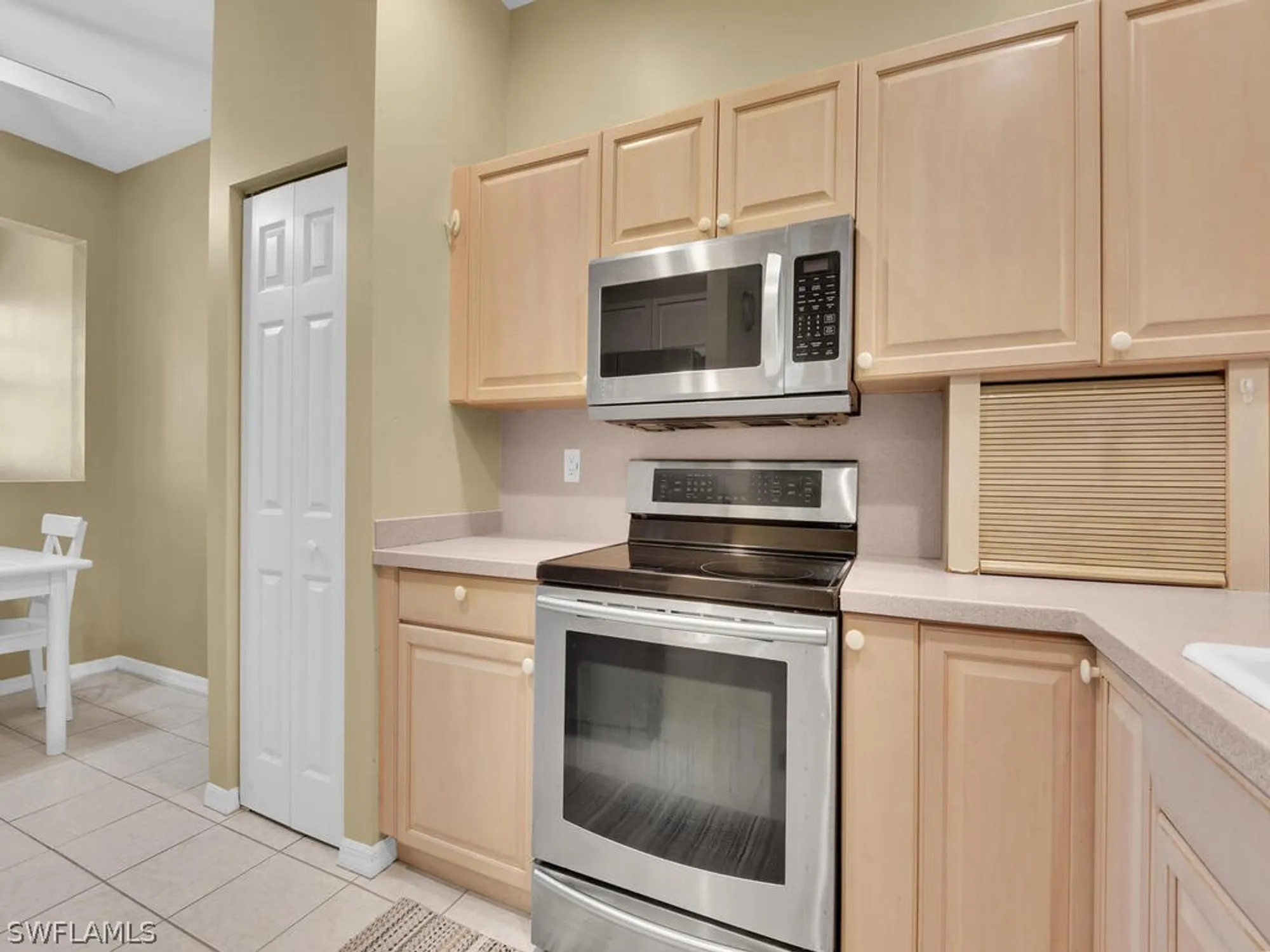 Property Slideshow image 9 of 42 | 8325 whisper trace way e203, Naples, FL, 34114