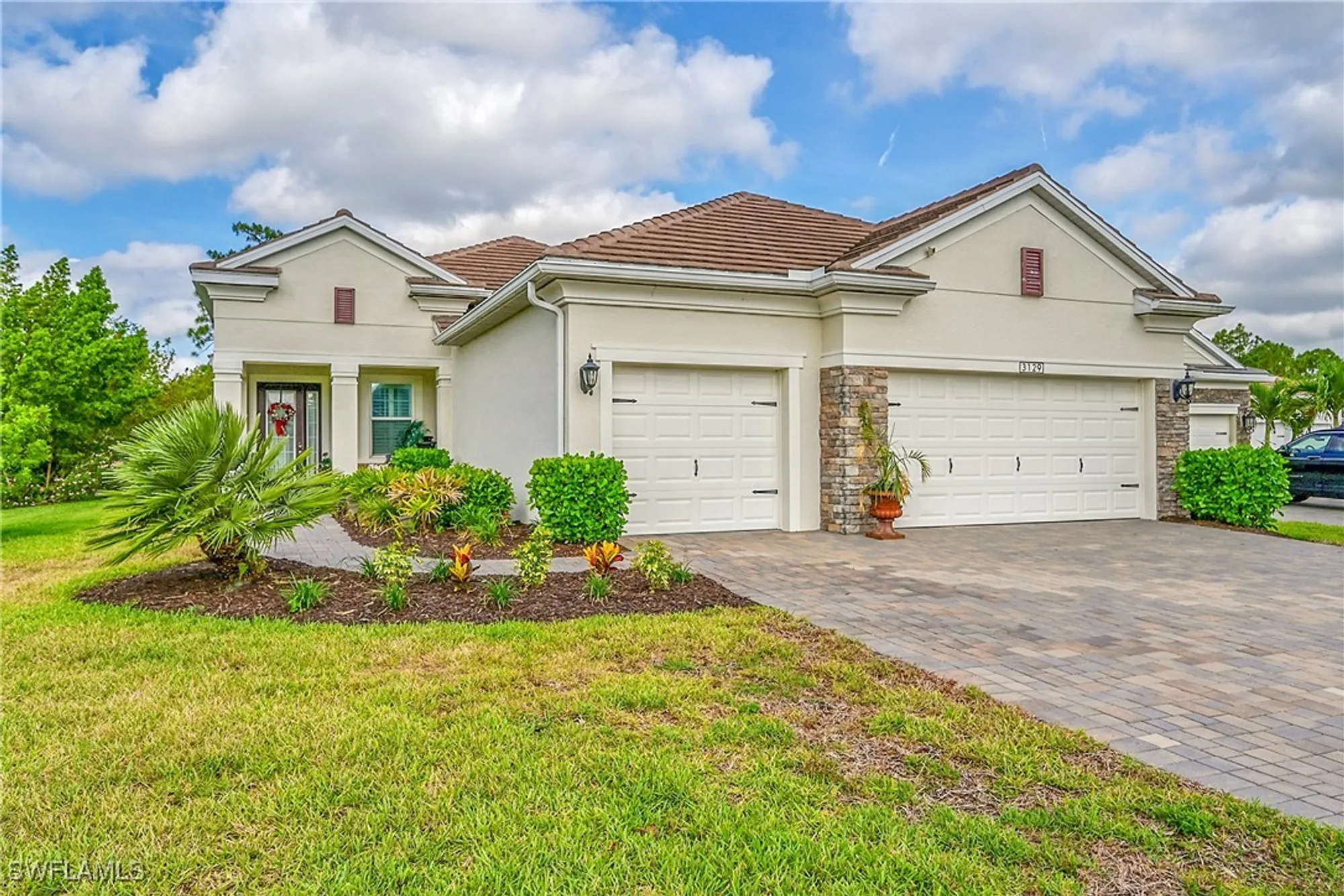 Property Slideshow image 1 of 49 | 3129 preserves edge ct, Fort Myers, FL, 33905