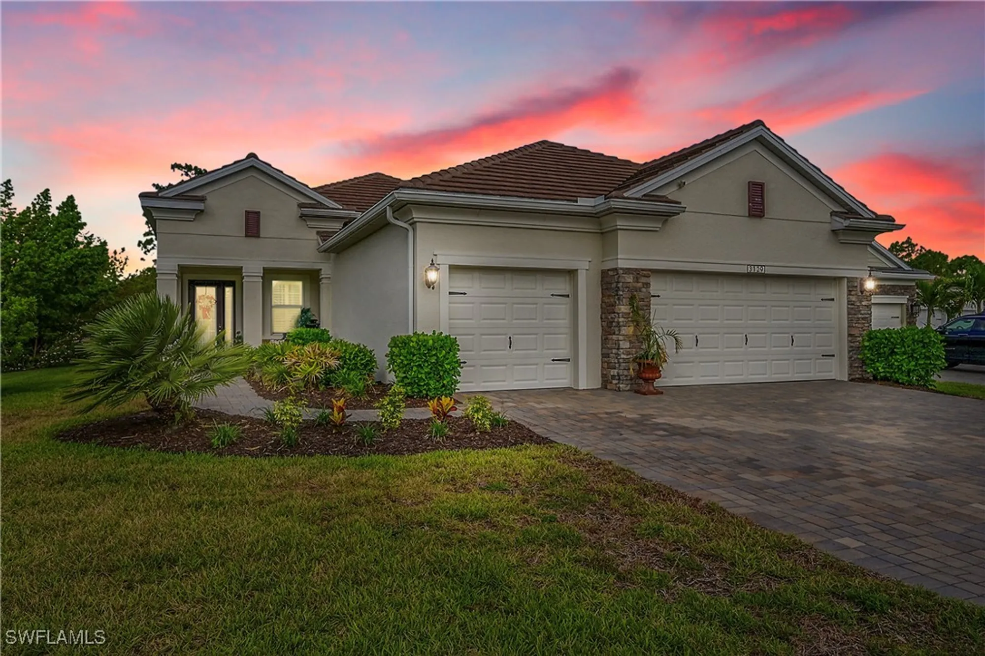 Property Slideshow image 2 of 49 | 3129 preserves edge ct, Fort Myers, FL, 33905