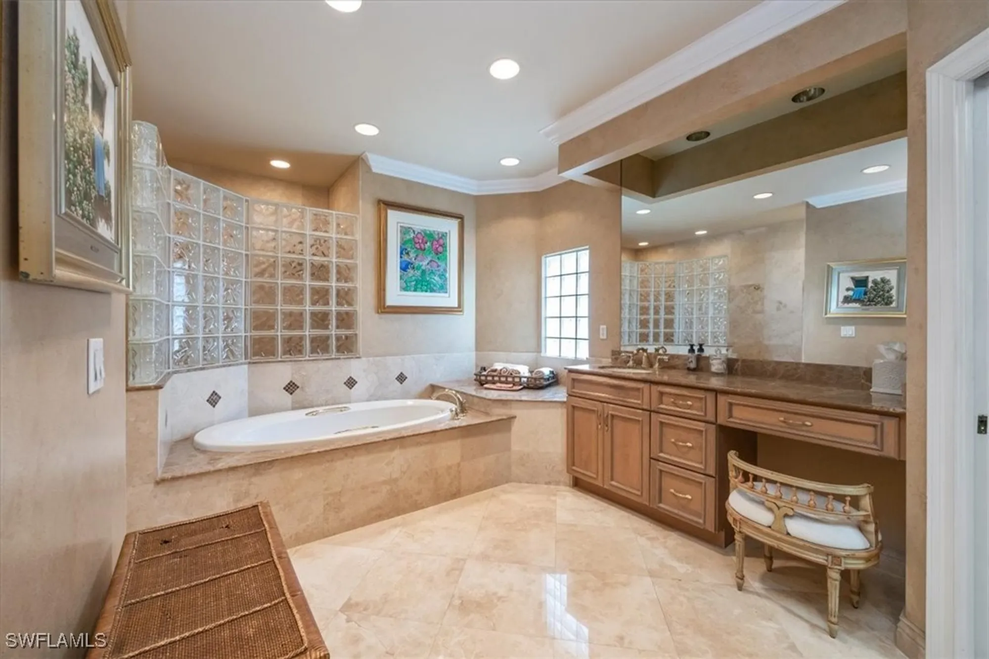 Property Slideshow image 17 of 33 | 600 port side dr, Naples, FL, 34103