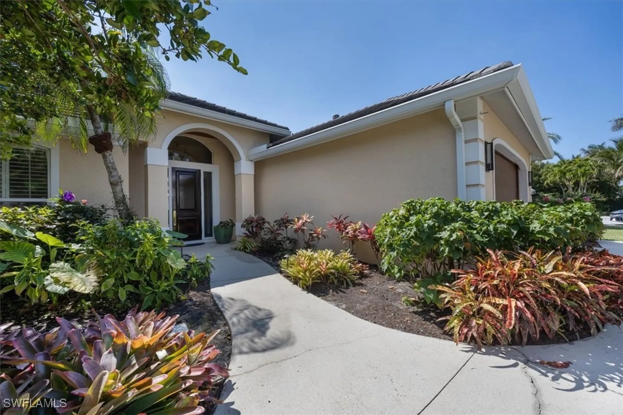 Property Slideshow image 1 of 33 | 600 port side dr, Naples, FL, 34103