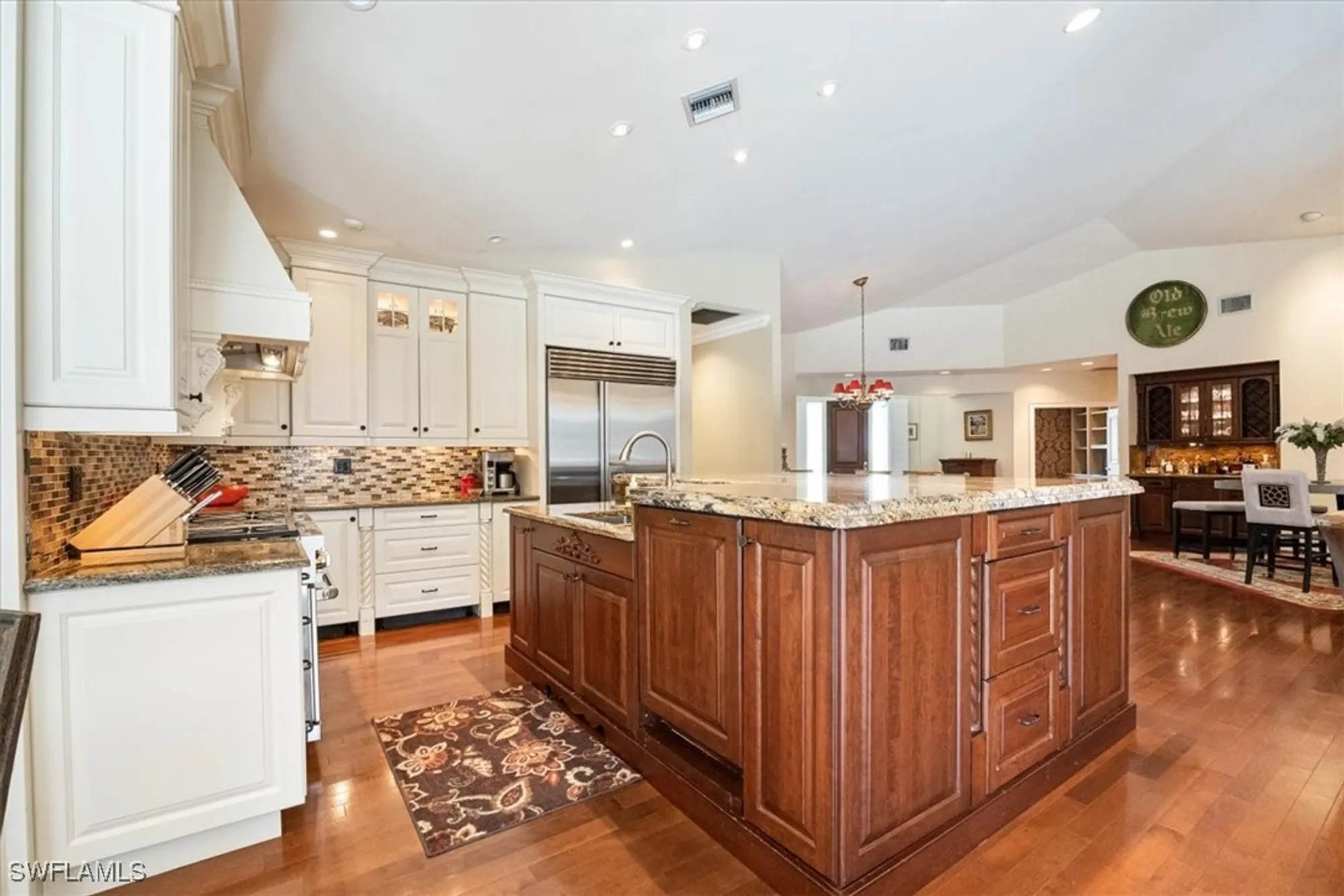 Property Slideshow image 10 of 33 | 600 port side dr, Naples, FL, 34103