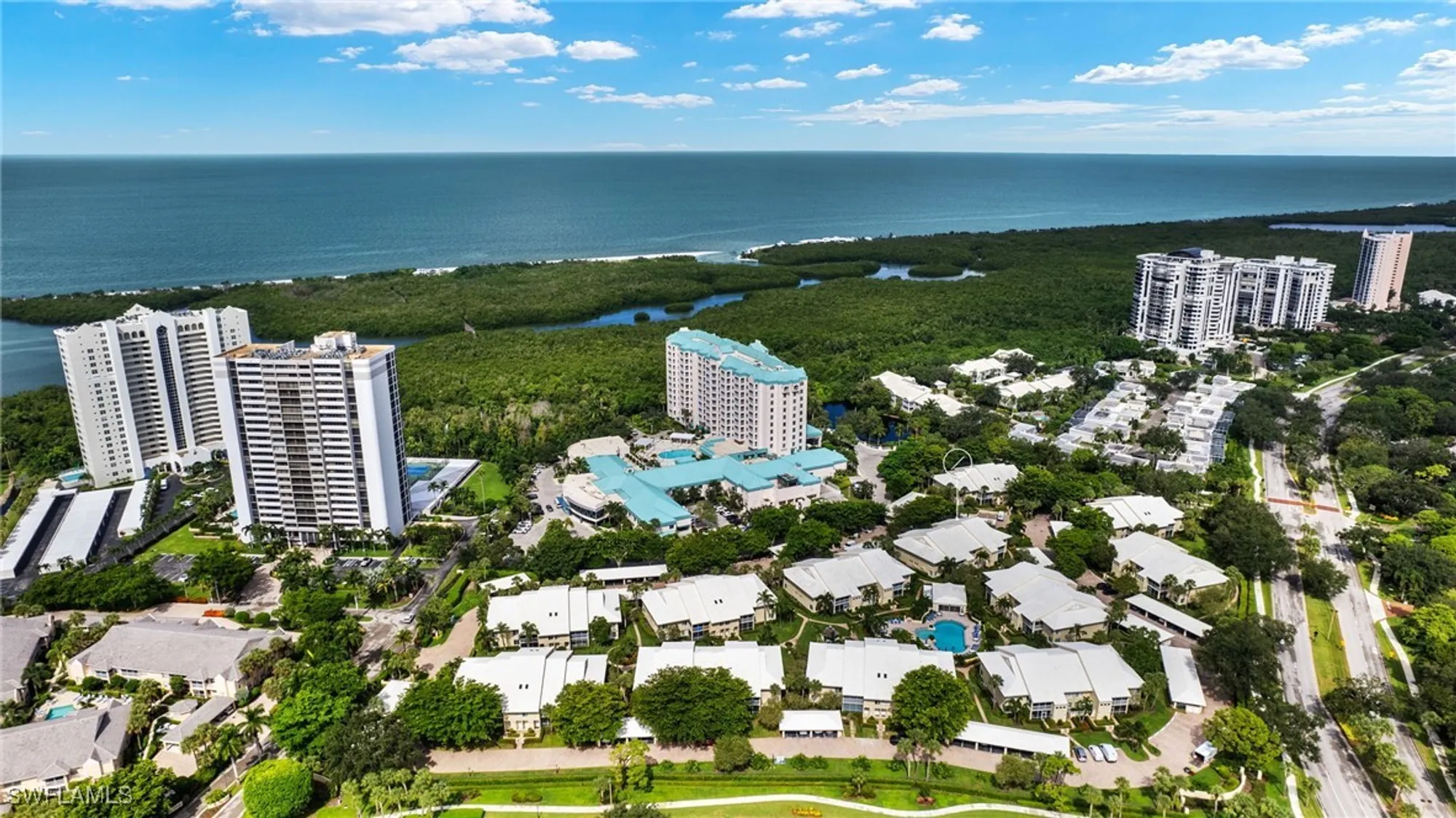 Property Slideshow image 16 of 20 | 5817 glencove dr 405, Naples, FL, 34108