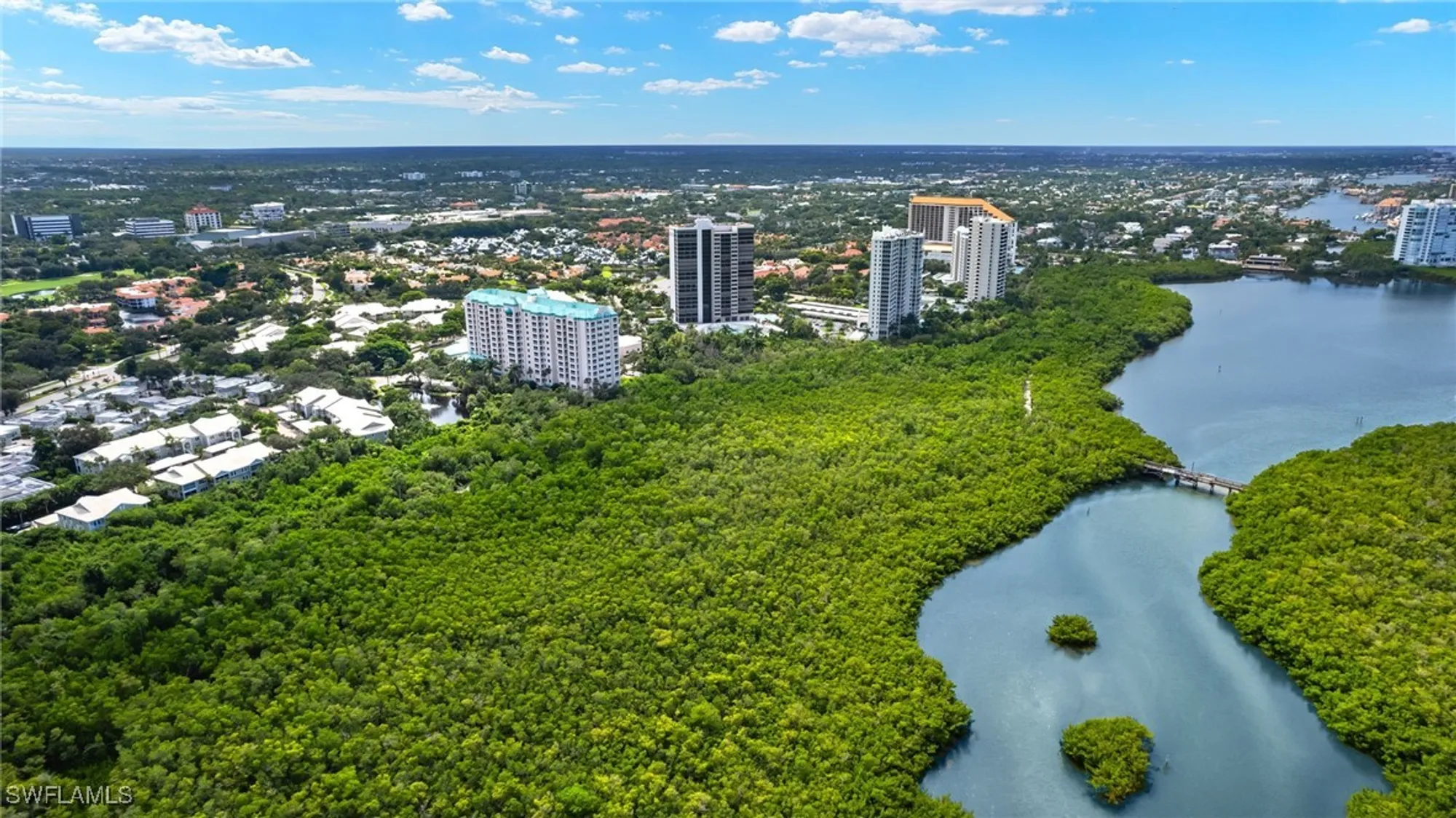 Property Slideshow image 18 of 20 | 5817 glencove dr 405, Naples, FL, 34108
