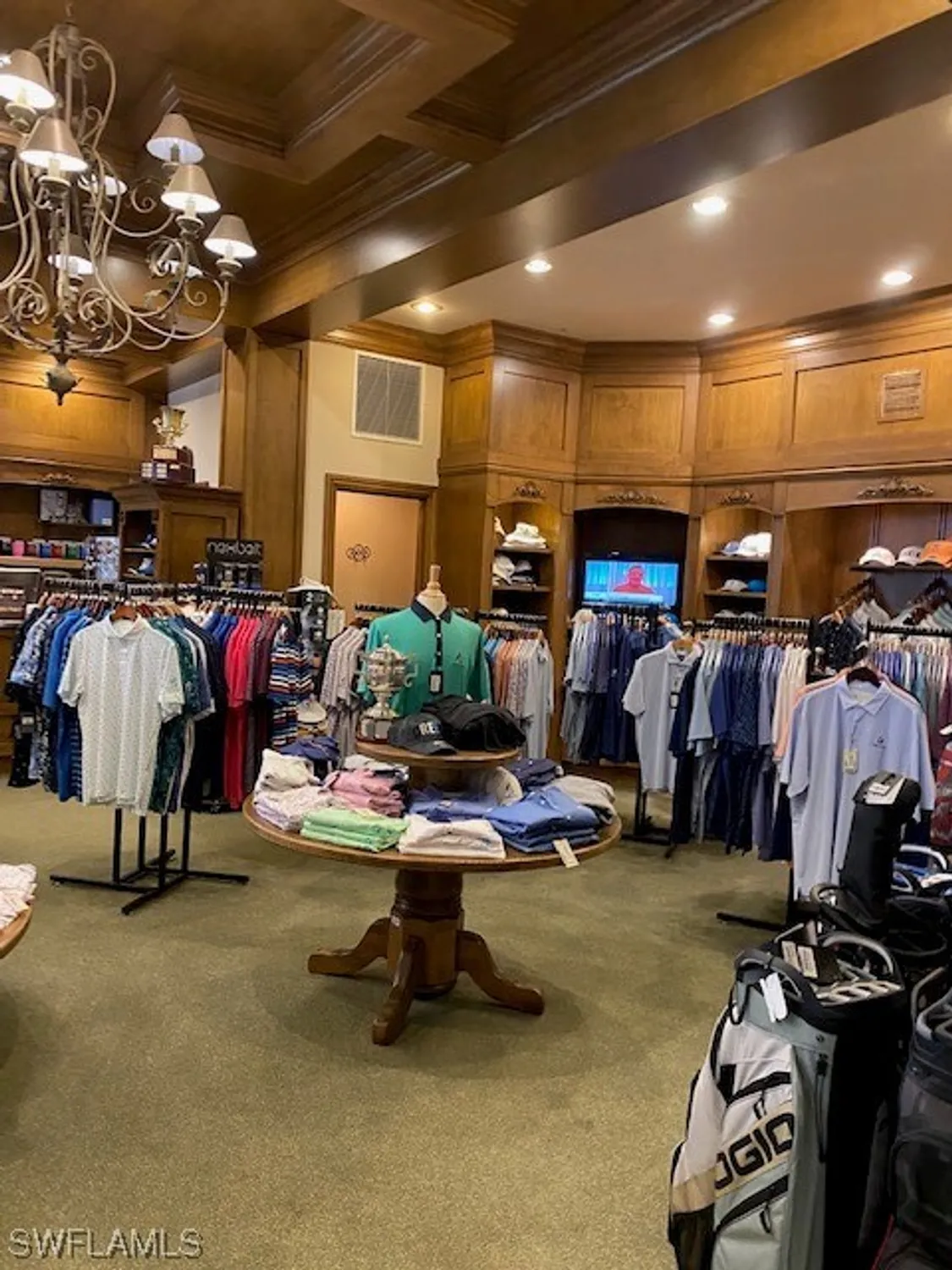 Property Slideshow image 16 of 24 | 9225 museo cir 203, Naples, FL, 34114