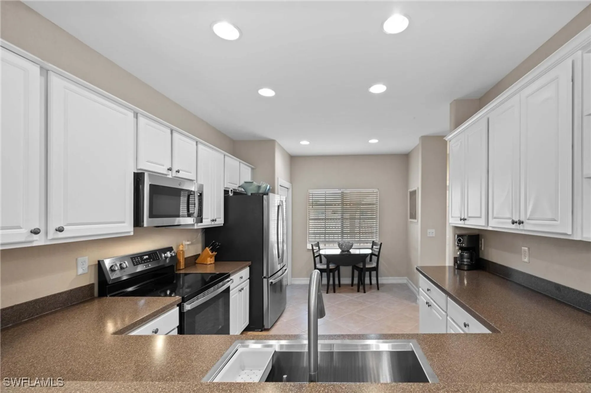 Property Slideshow image 15 of 34 | 9113 michael cir unit 12, Naples, FL, 34113