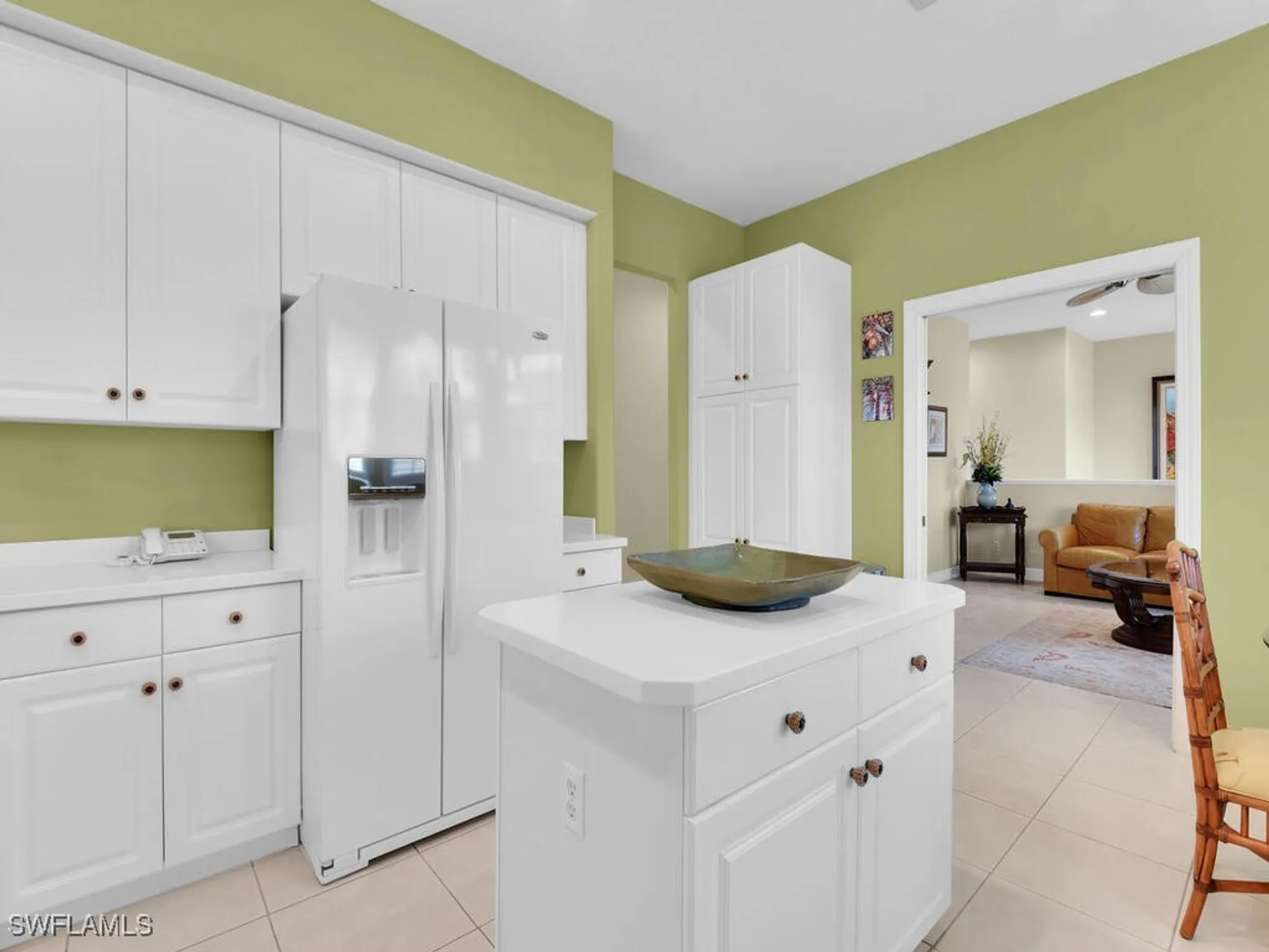 Property Slideshow image 9 of 24 | 650 vintage reserve cir # 5c, Naples, FL, 34119