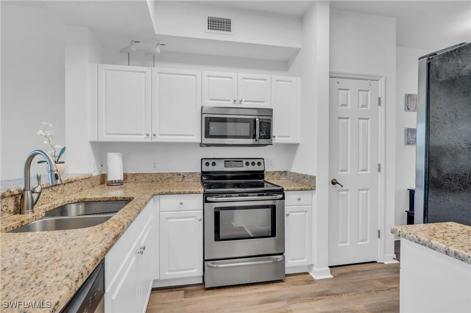 Property Slideshow image 10 of 37 | 14531 legends blvd 106, Fort Myers, FL, 33912