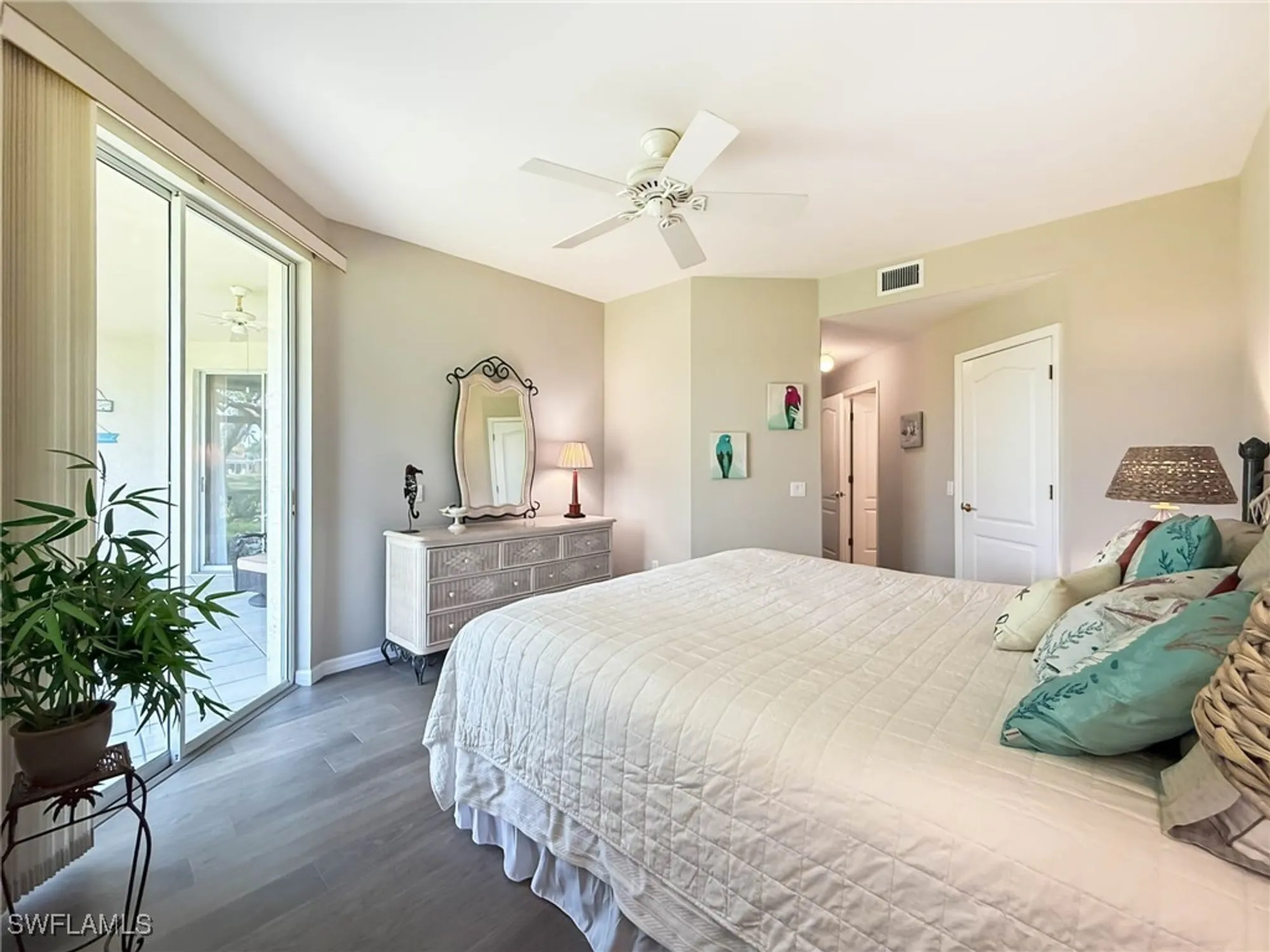 Property Slideshow image 20 of 36 | 15054 tamarind cay ct 706, Fort Myers, FL, 33908