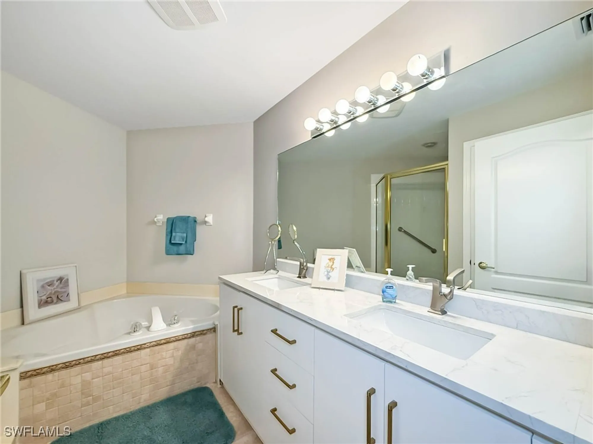 Property Slideshow image 21 of 36 | 15054 tamarind cay ct 706, Fort Myers, FL, 33908