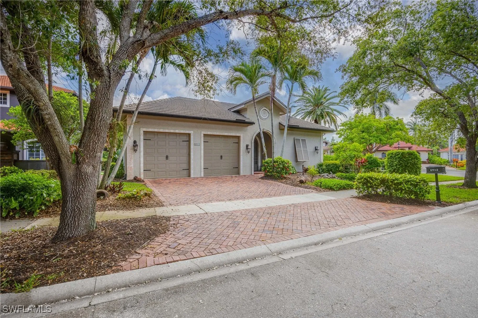 Property Slideshow image 1 of 48 | 6912 anthurium ln, Naples, FL, 34113