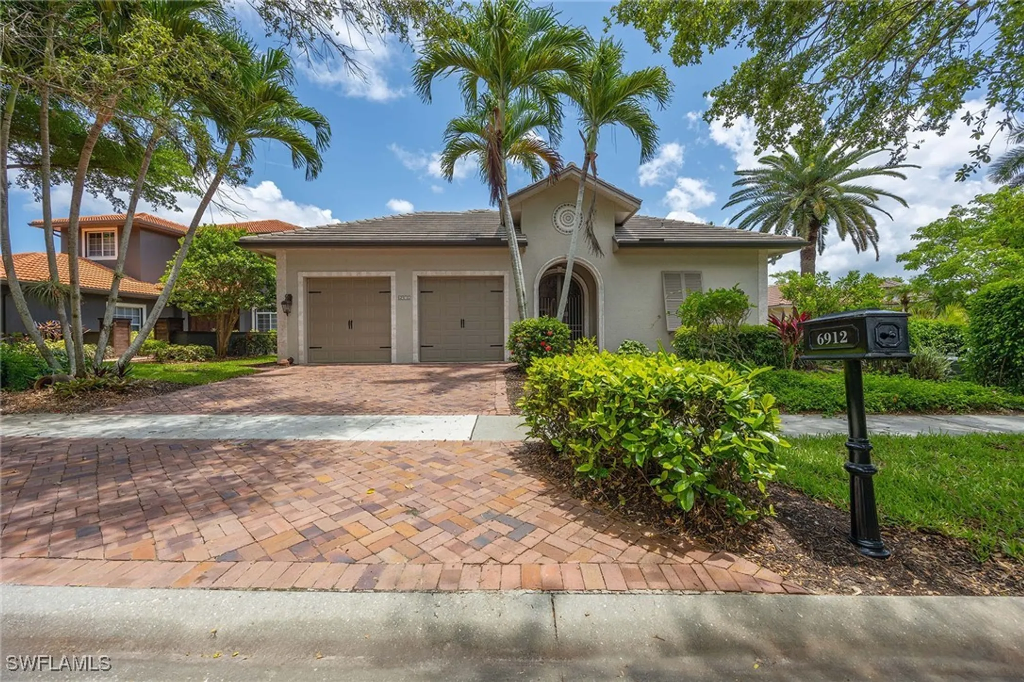 Property Slideshow image 4 of 48 | 6912 anthurium ln, Naples, FL, 34113