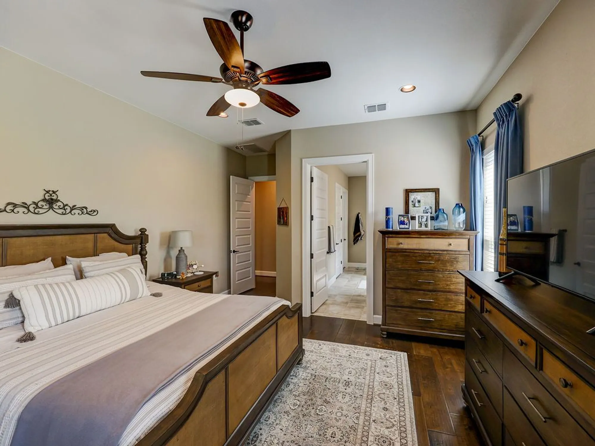 Property Slideshow image 29 of 37 | 217 skipping cedar st, San Marcos, TX, 78666