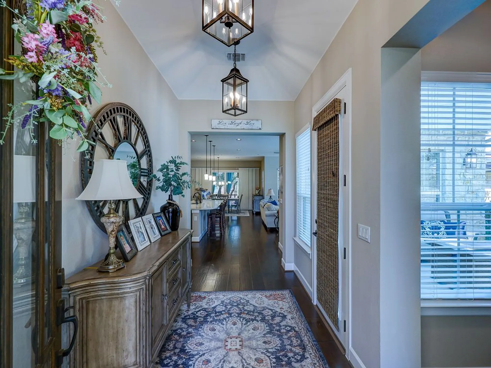 Property Slideshow image 5 of 37 | 217 skipping cedar st, San Marcos, TX, 78666