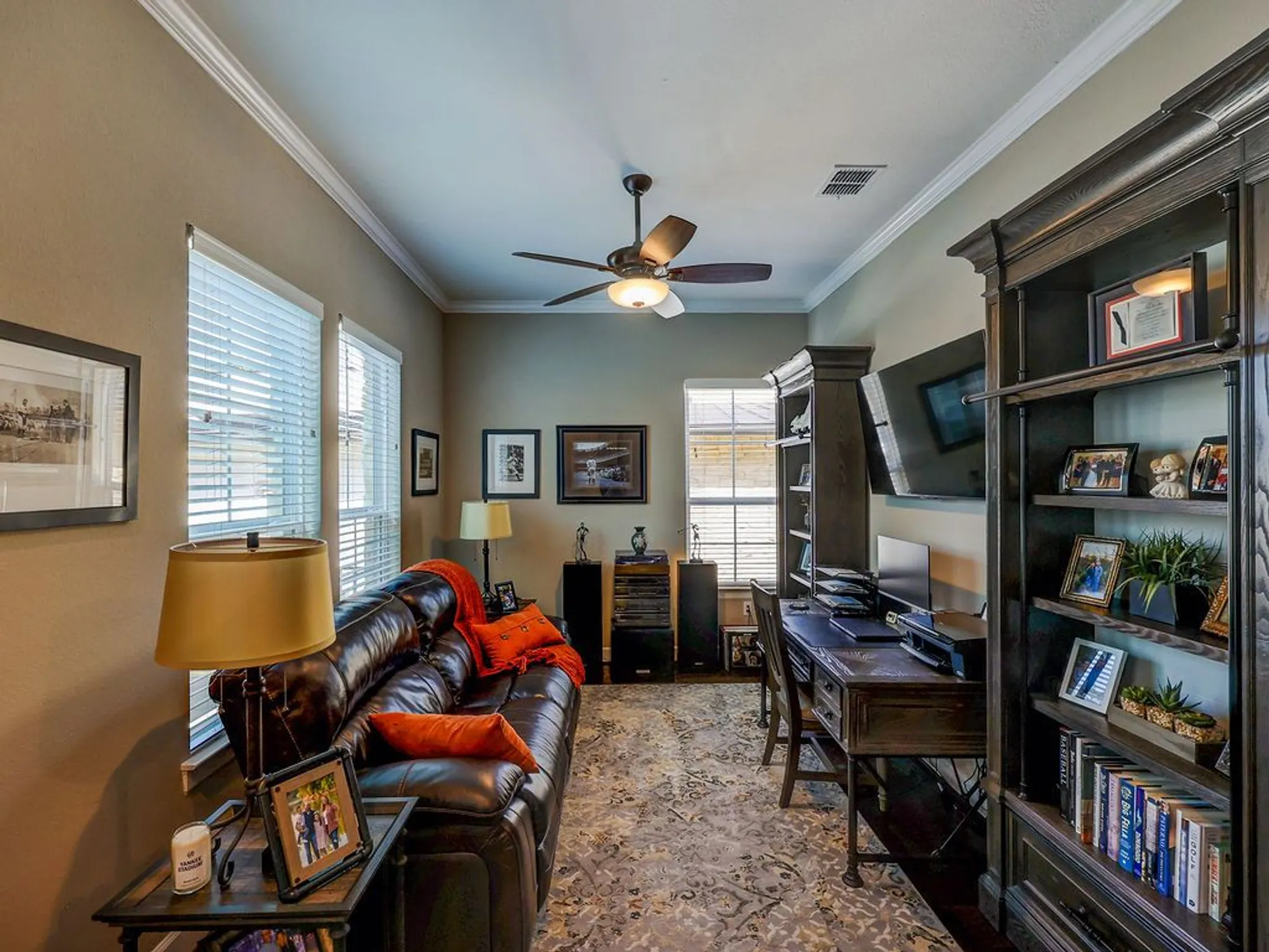 Property Slideshow image 9 of 37 | 217 skipping cedar st, San Marcos, TX, 78666