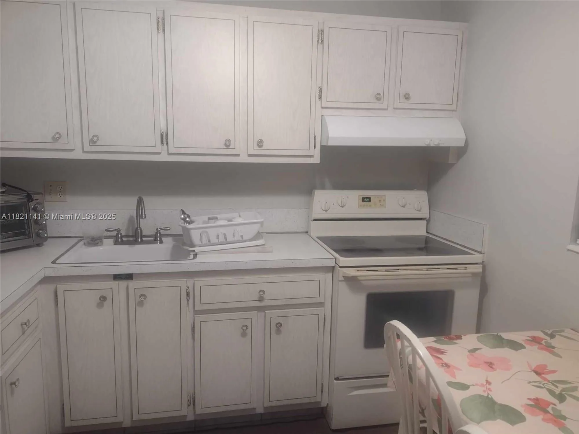 Property Slideshow image 13 of 42 | 3001 nw 46th ave 204, Lauderdale Lakes, FL, 33313