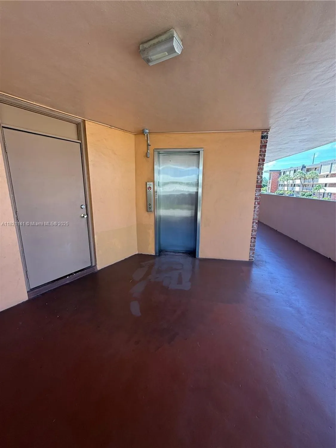 Property Slideshow image 26 of 42 | 3001 nw 46th ave 204, Lauderdale Lakes, FL, 33313