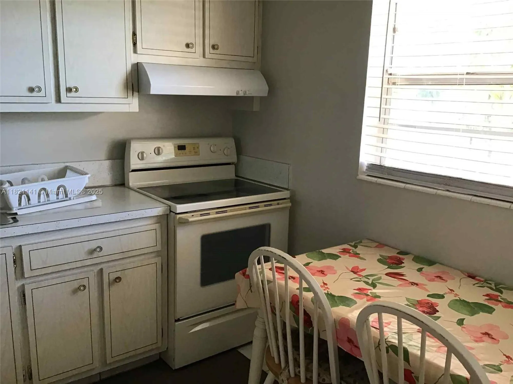 Property Slideshow image 8 of 42 | 3001 nw 46th ave 204, Lauderdale Lakes, FL, 33313