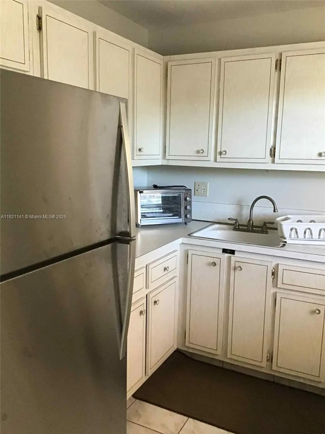 Property Slideshow image 9 of 42 | 3001 nw 46th ave 204, Lauderdale Lakes, FL, 33313