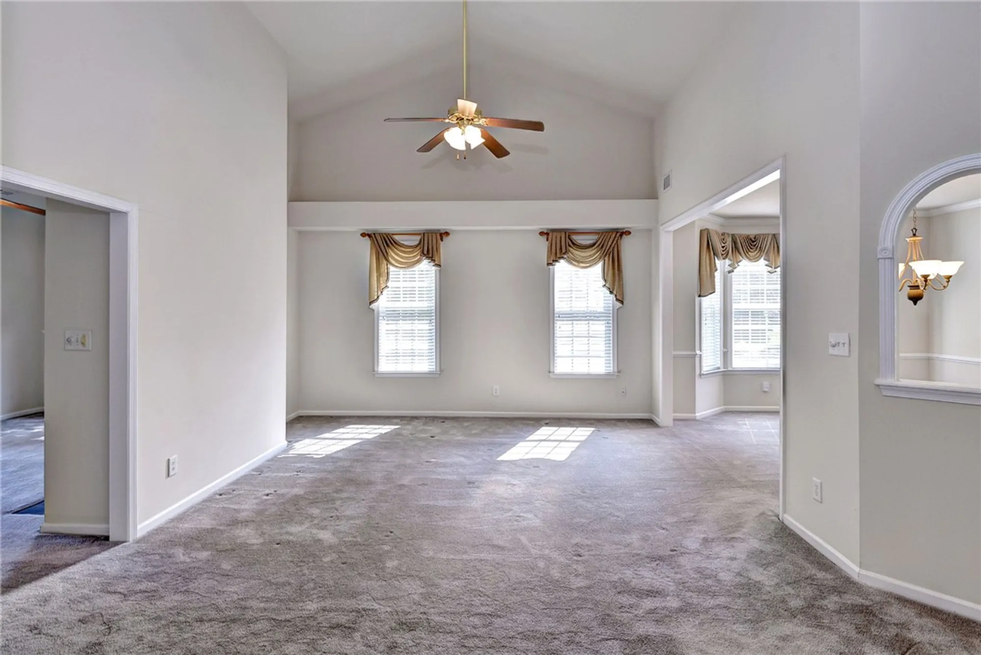 Property Slideshow image 16 of 50 | 6667 rexford ln, Williamsburg, VA, 23188