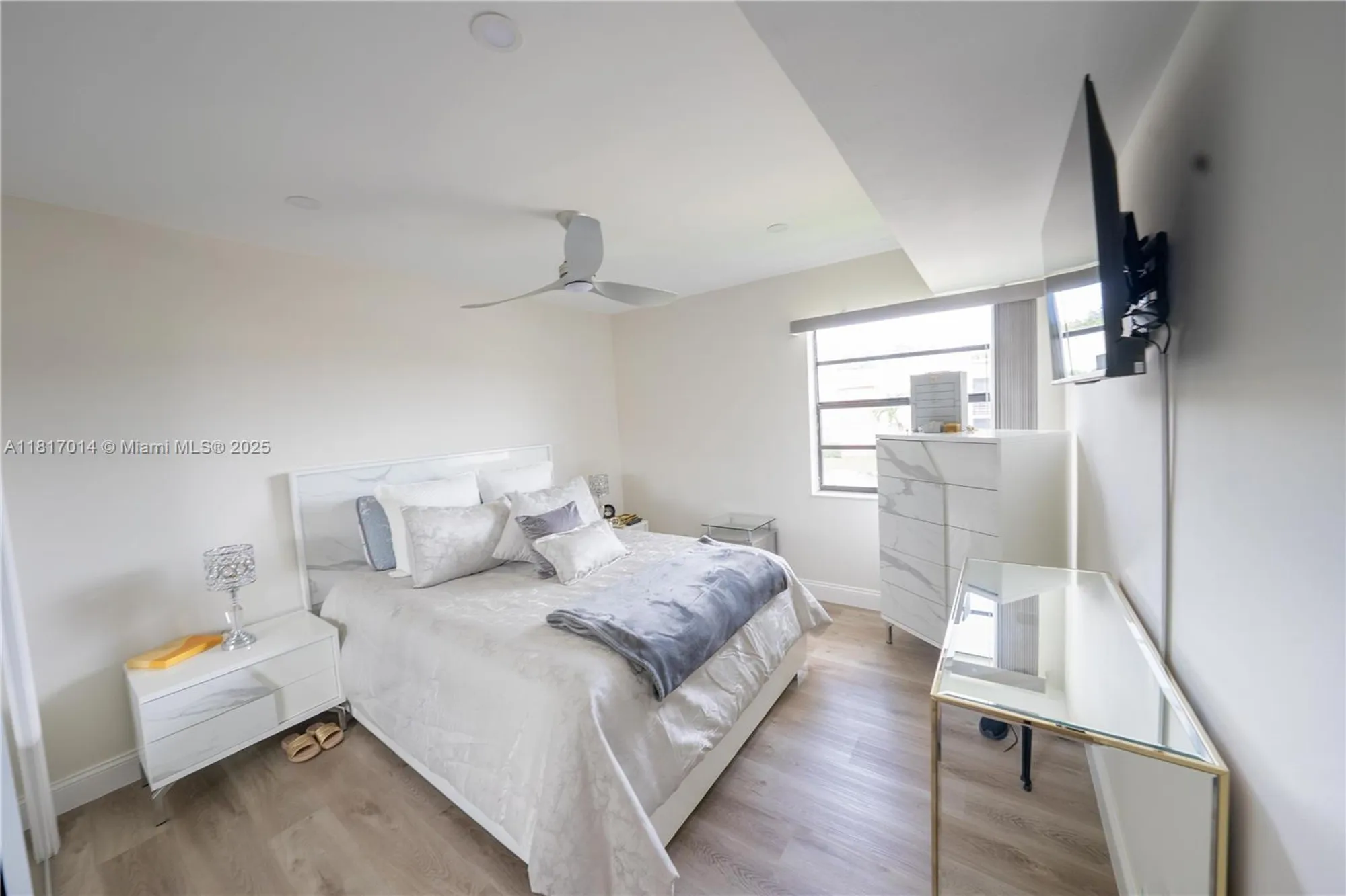 Property Slideshow image 15 of 38 | 126 piedmont c # 126, Delray Beach, FL, 33484