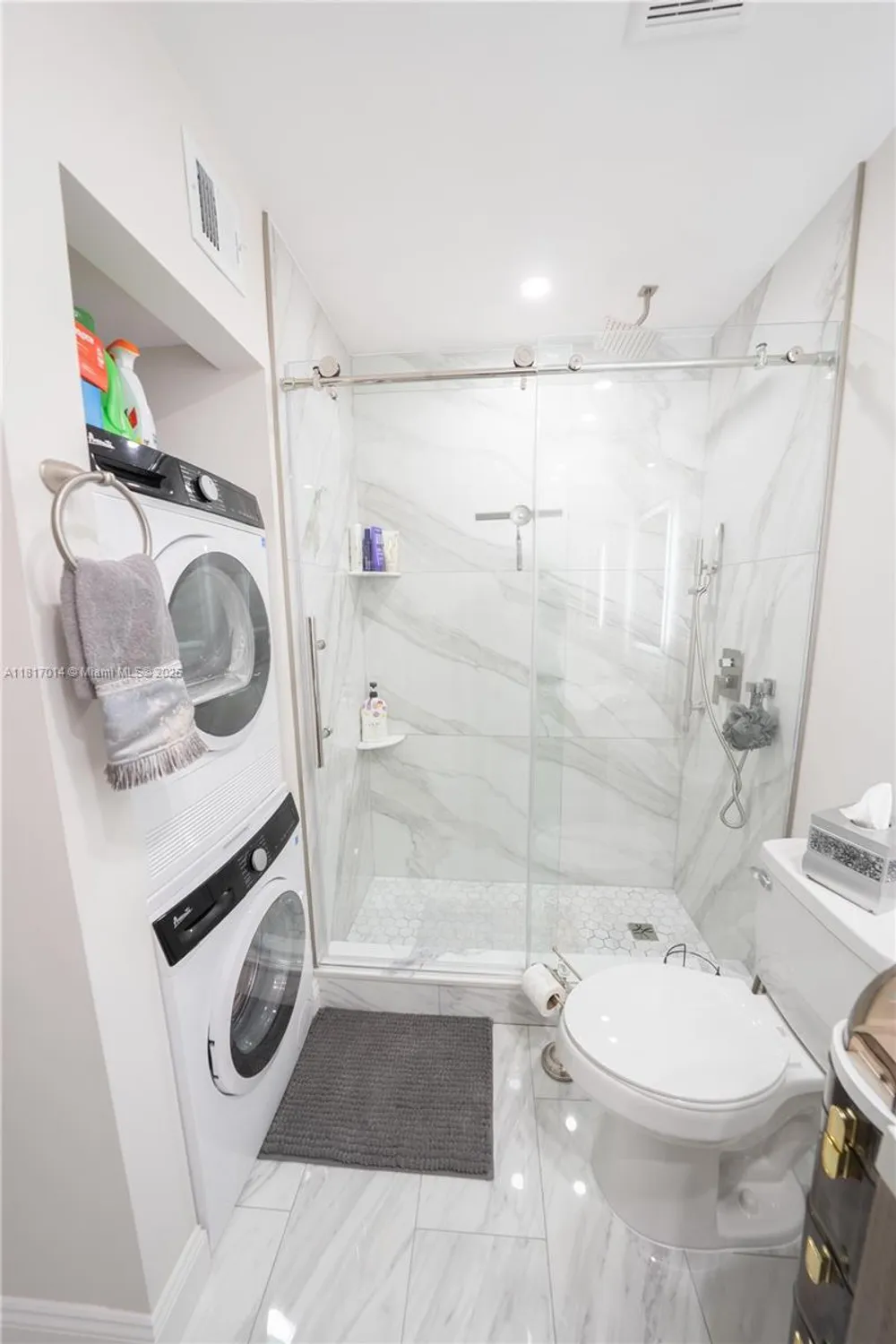 Property Slideshow image 7 of 38 | 126 piedmont c # 126, Delray Beach, FL, 33484