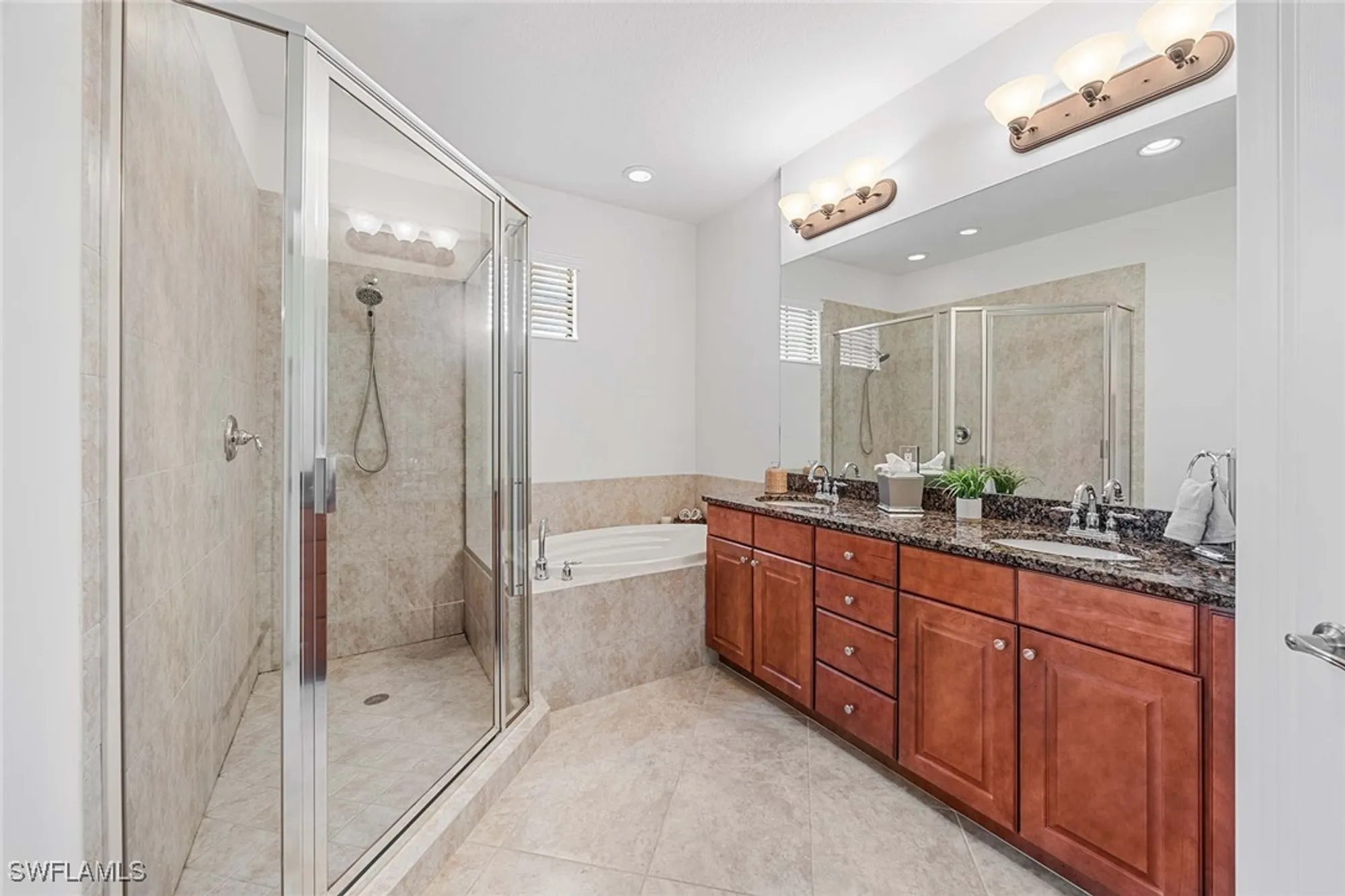 Property Slideshow image 15 of 41 | 9134 chula vista st # 125, Naples, FL, 34113