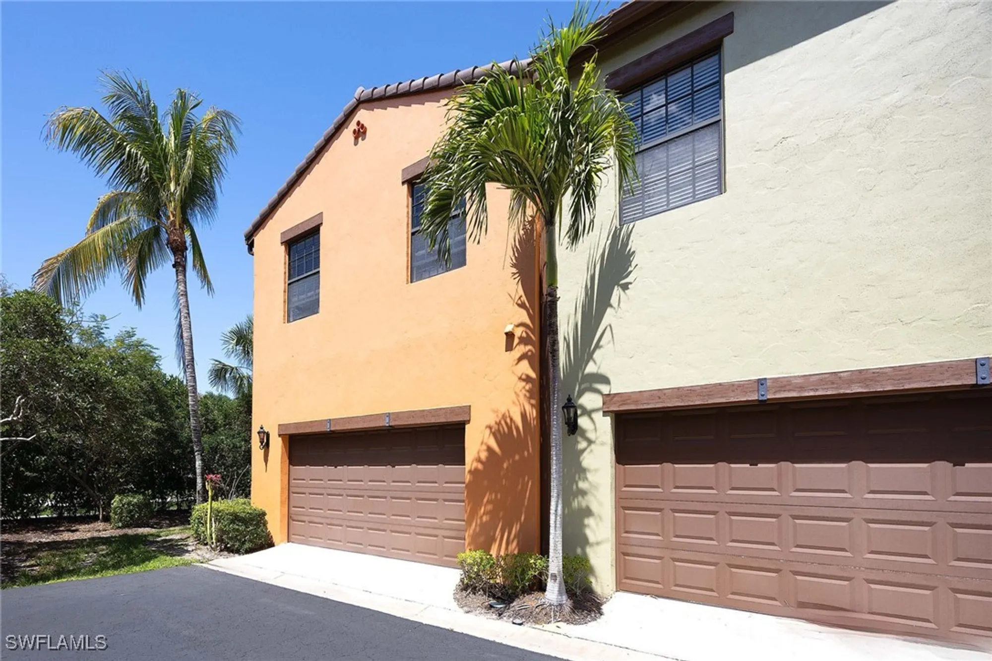 Property Slideshow image 21 of 41 | 9134 chula vista st # 125, Naples, FL, 34113