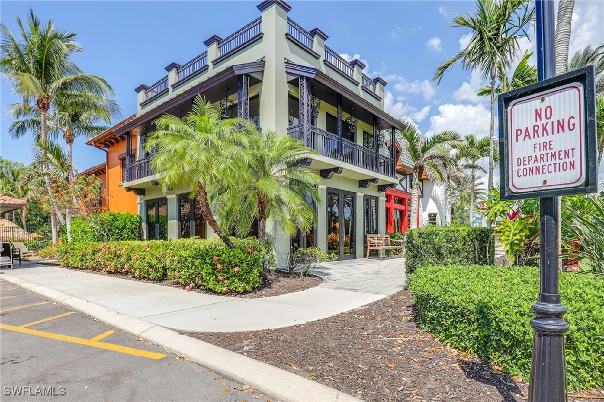 Property Slideshow image 36 of 41 | 9134 chula vista st # 125, Naples, FL, 34113