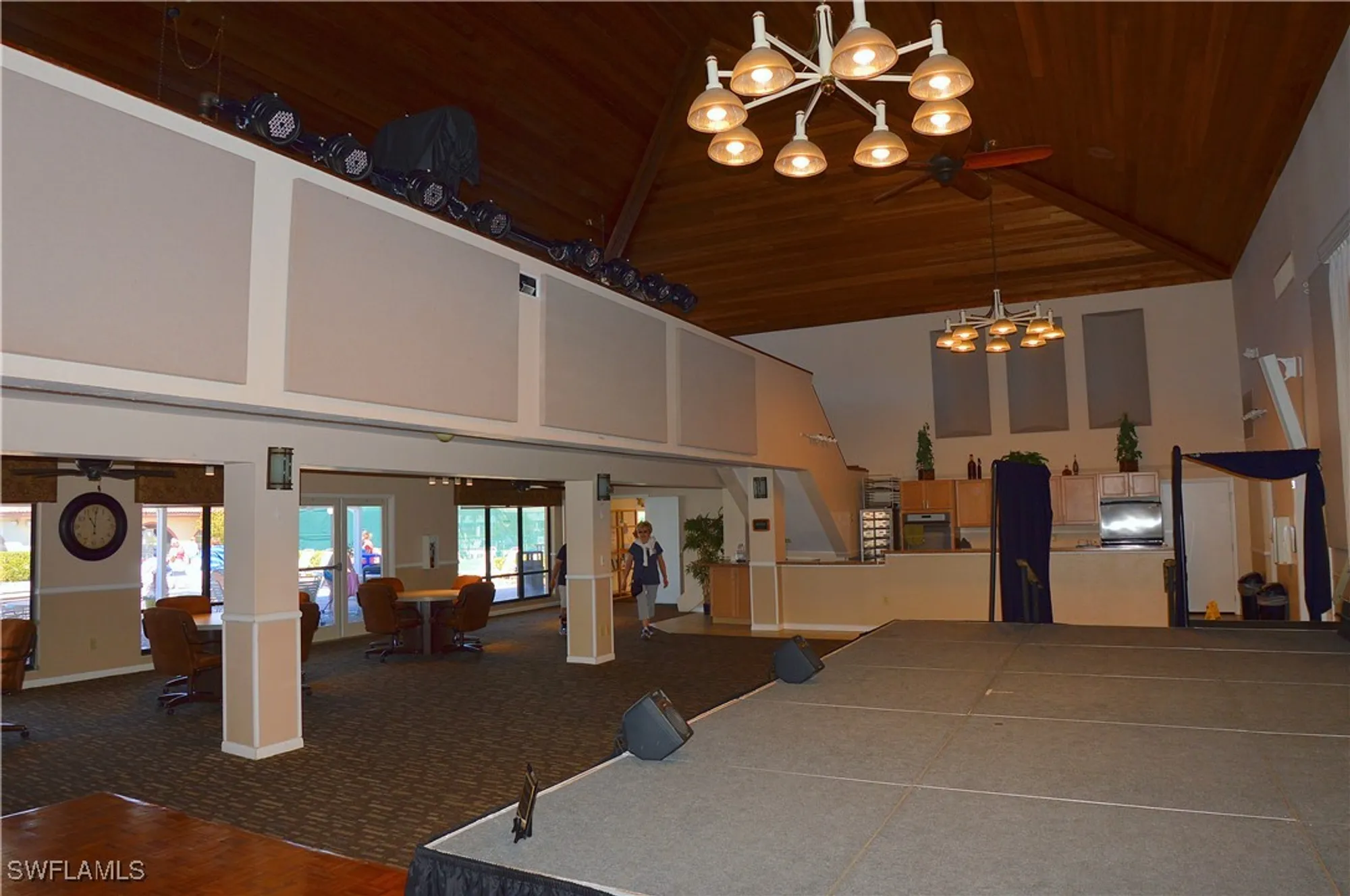 Property Slideshow image 28 of 33 | 11170 caravel cir 104, Fort Myers, FL, 33908