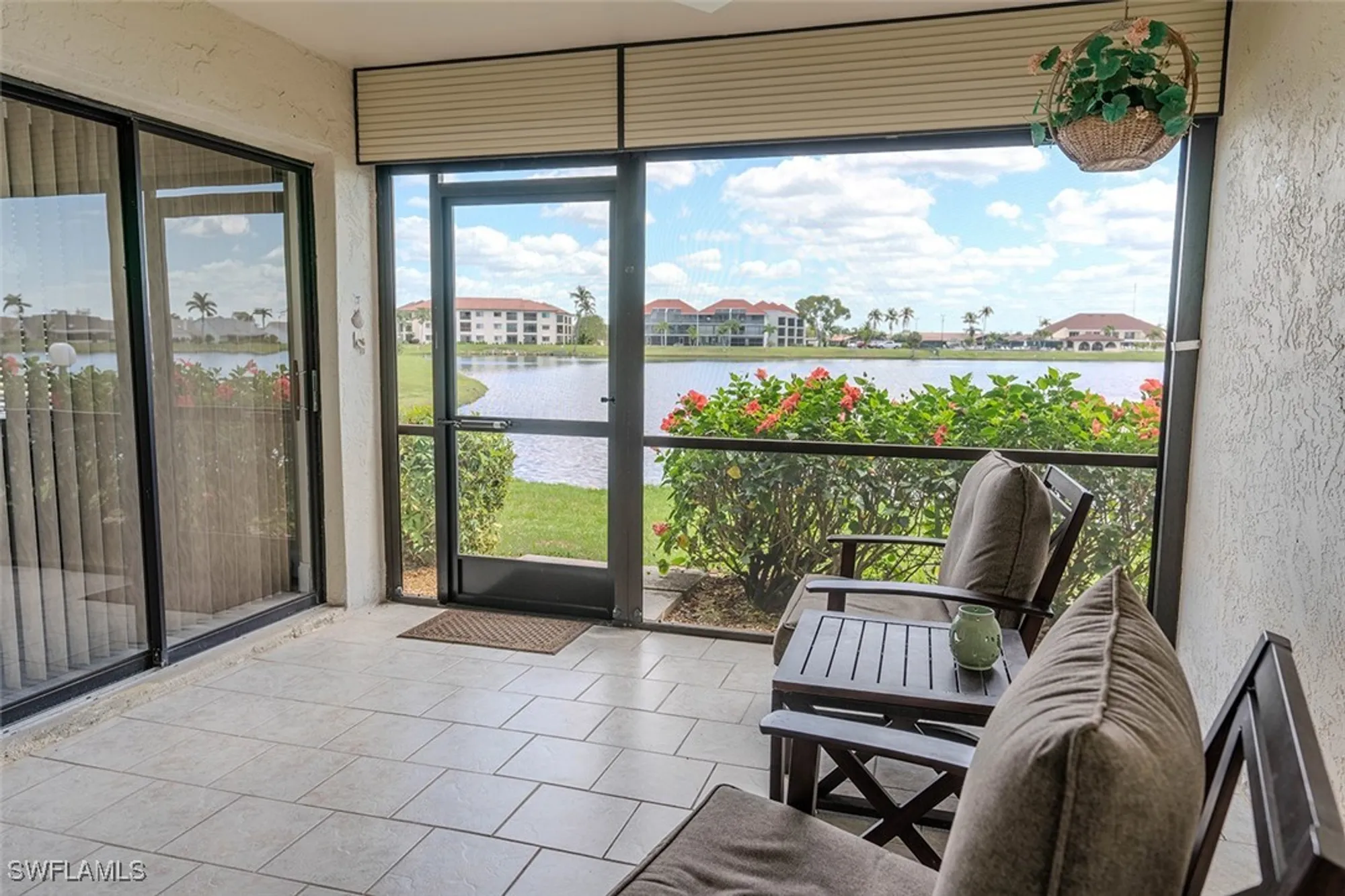 Property Slideshow image 3 of 33 | 11170 caravel cir 104, Fort Myers, FL, 33908