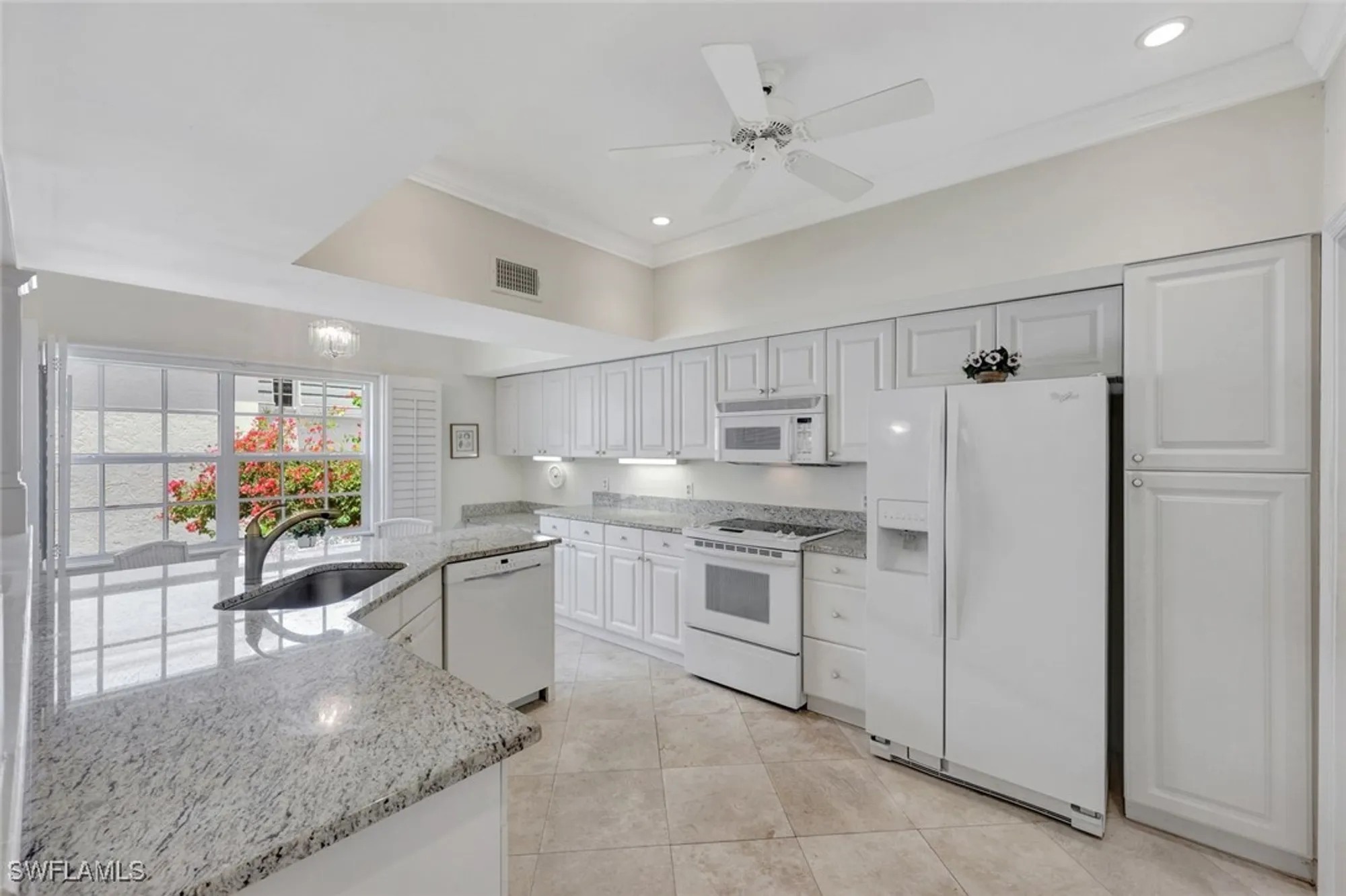Property Slideshow image 15 of 28 | 5929 chanteclair dr # 8, Naples, FL, 34108