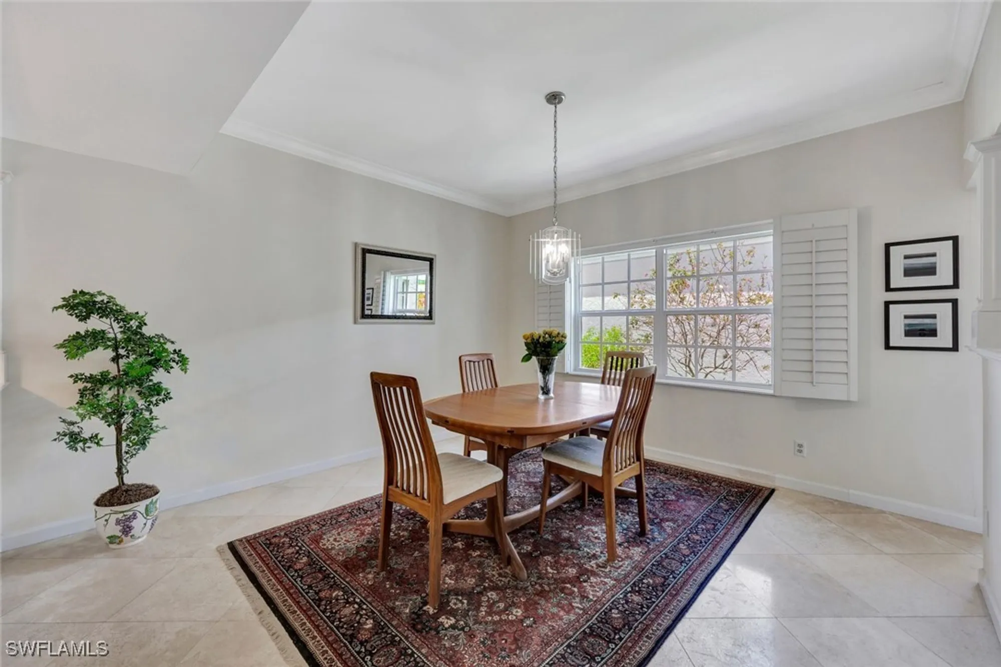 Property Slideshow image 11 of 28 | 5929 chanteclair dr # 8, Naples, FL, 34108
