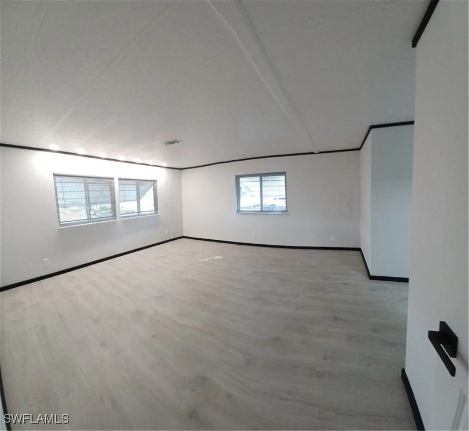 Property Slideshow image 18 of 38 | 5502 ben franklin ln, North Fort Myers, FL, 33917